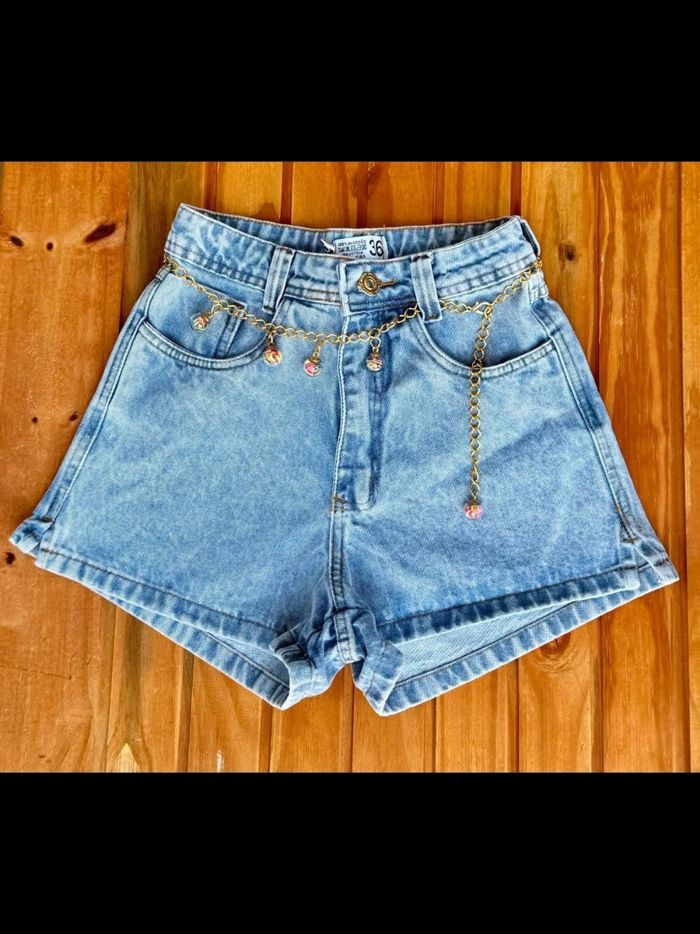 Shorts jeans com cinto feminina