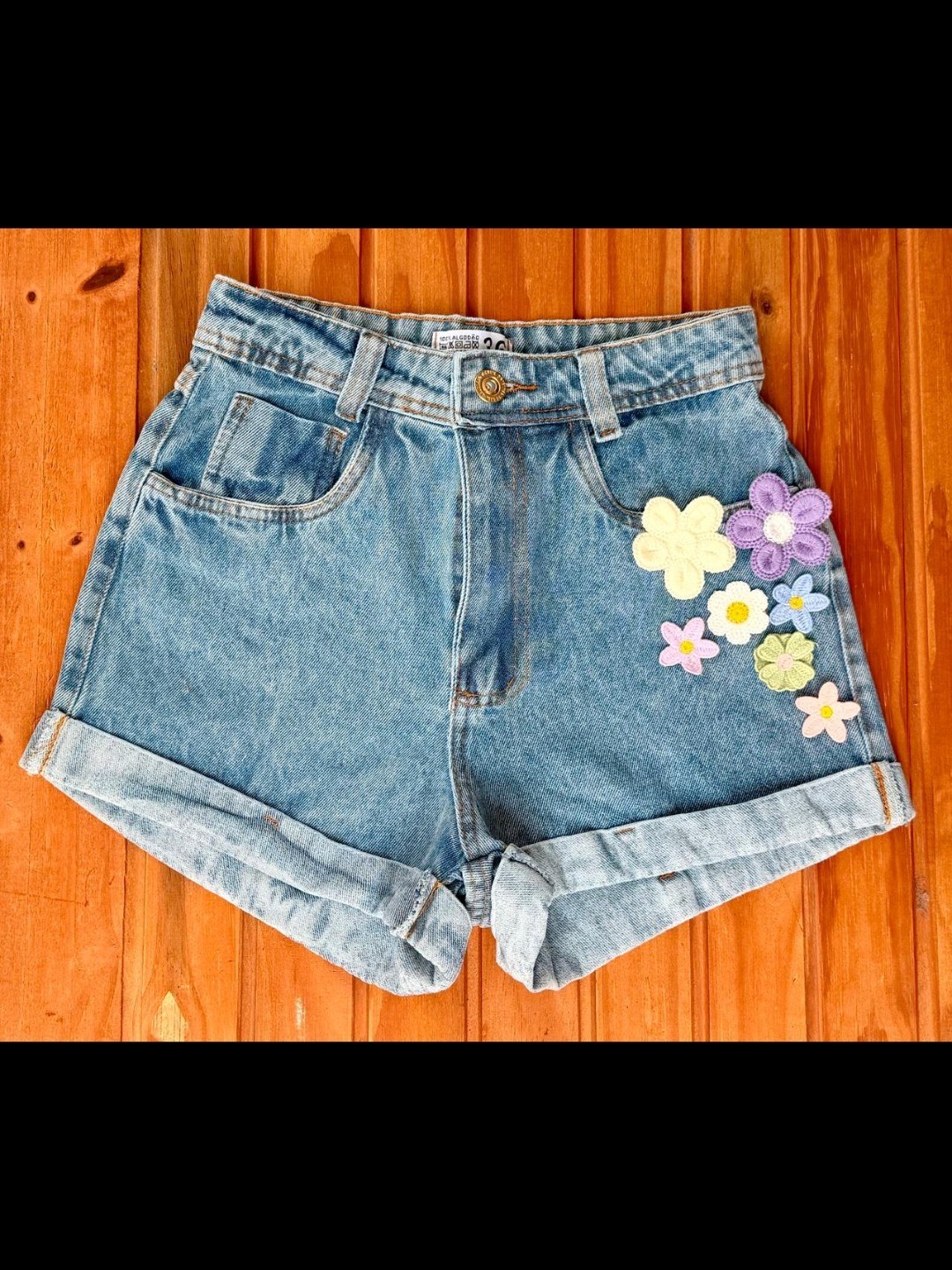 Short jeans com croche feminina
