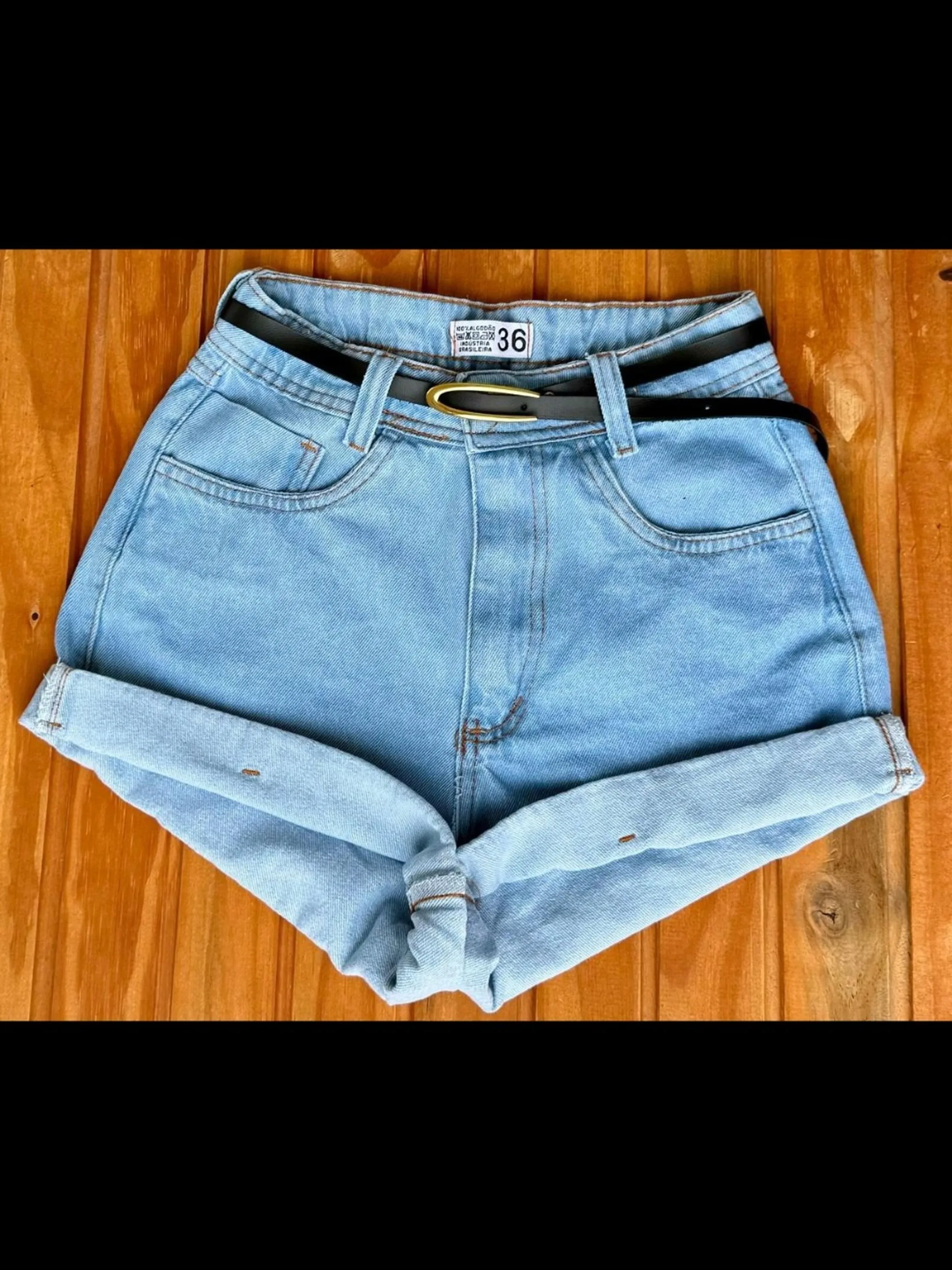 Shorts jeans com cinto feminina