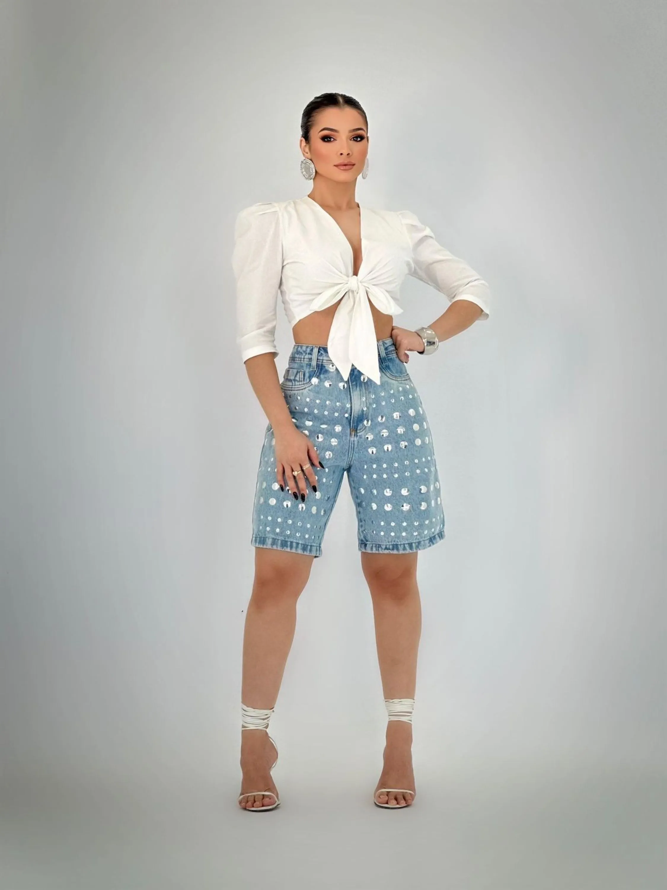 Bermuda jeans com pedra feminina