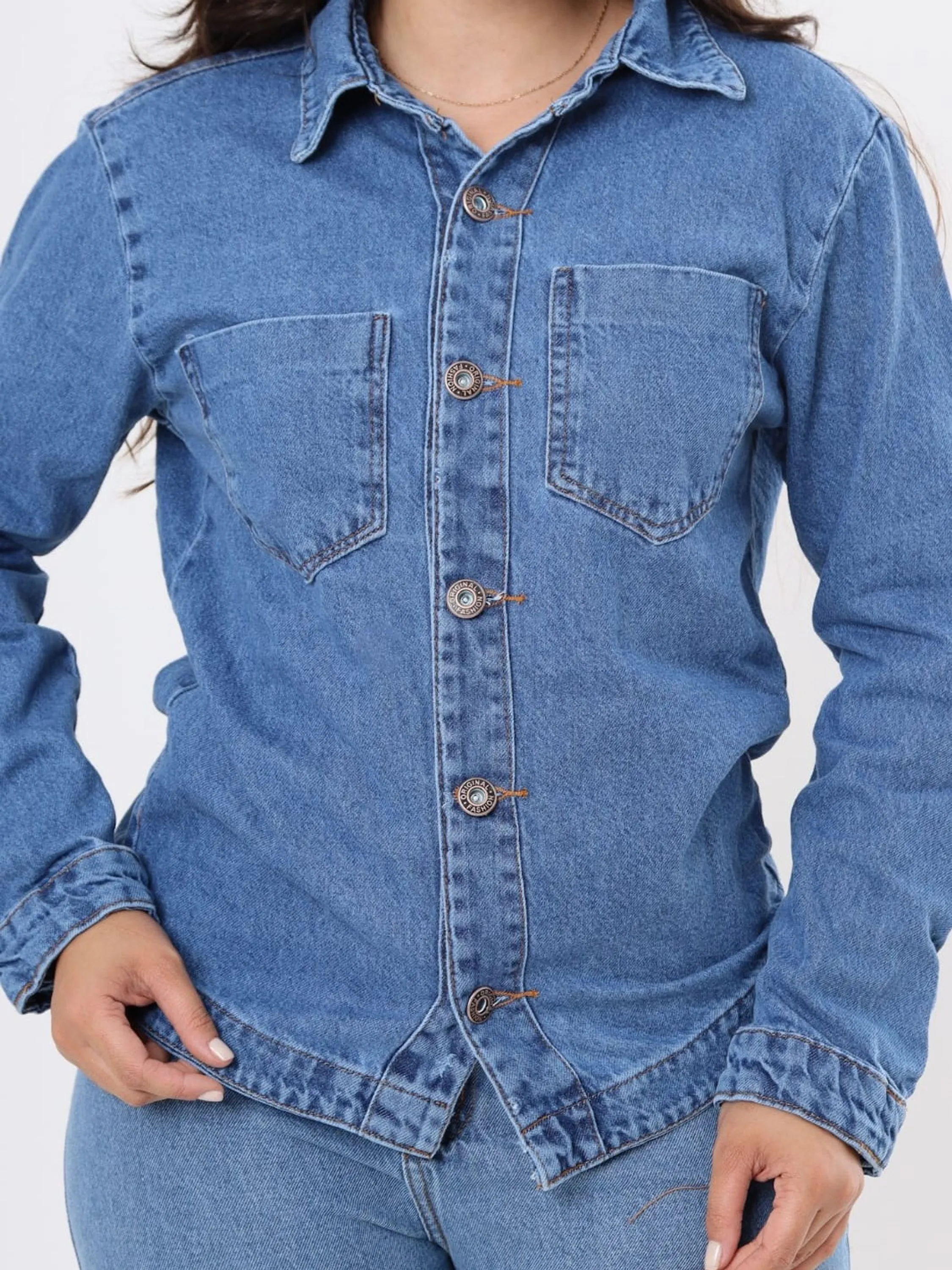 Camisa jeans feminina