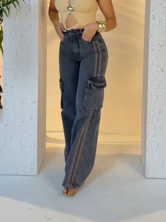 Calça jeans cargo wide leg grafite feminina