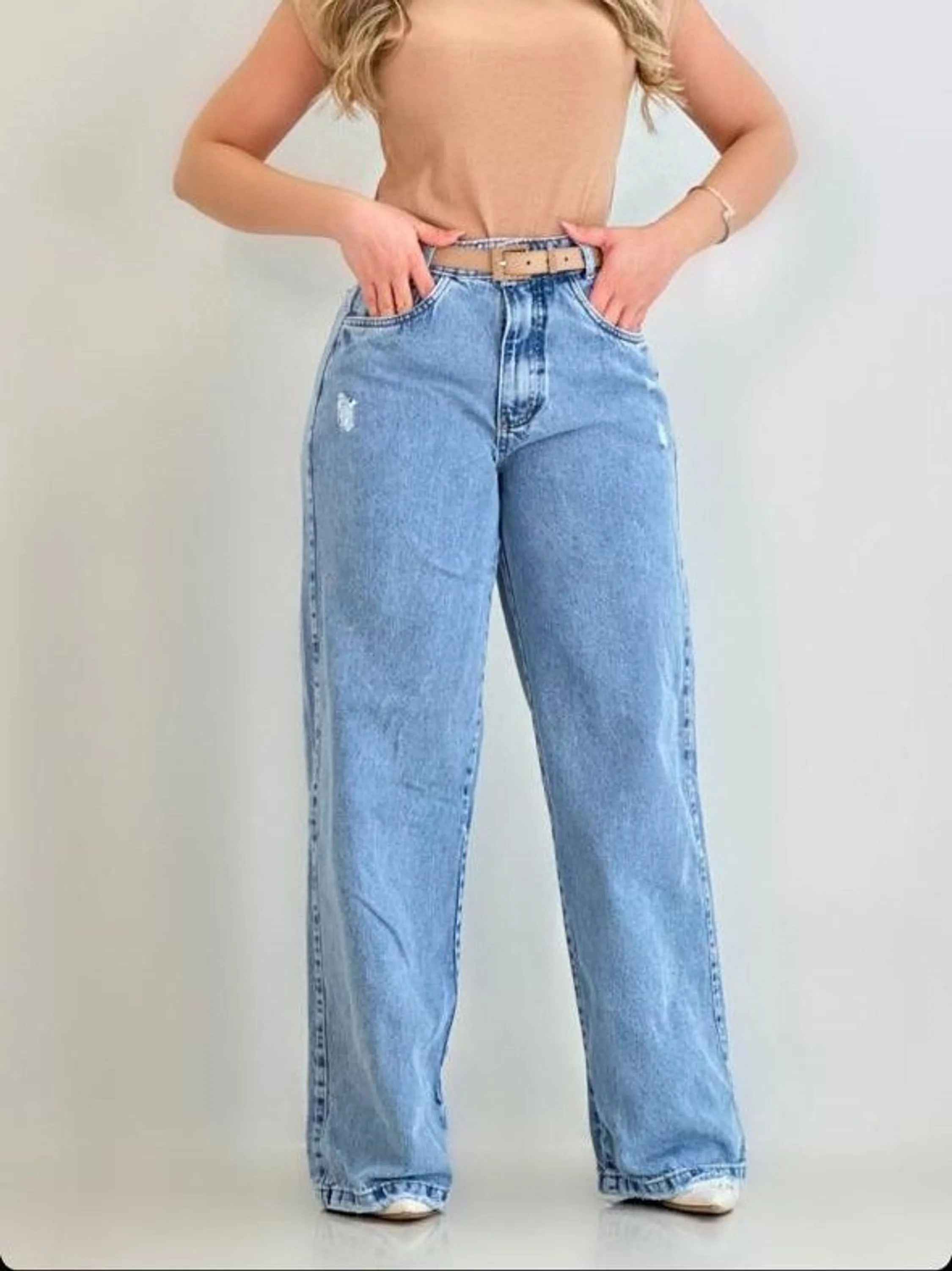 Calças jeans wide leg feminina