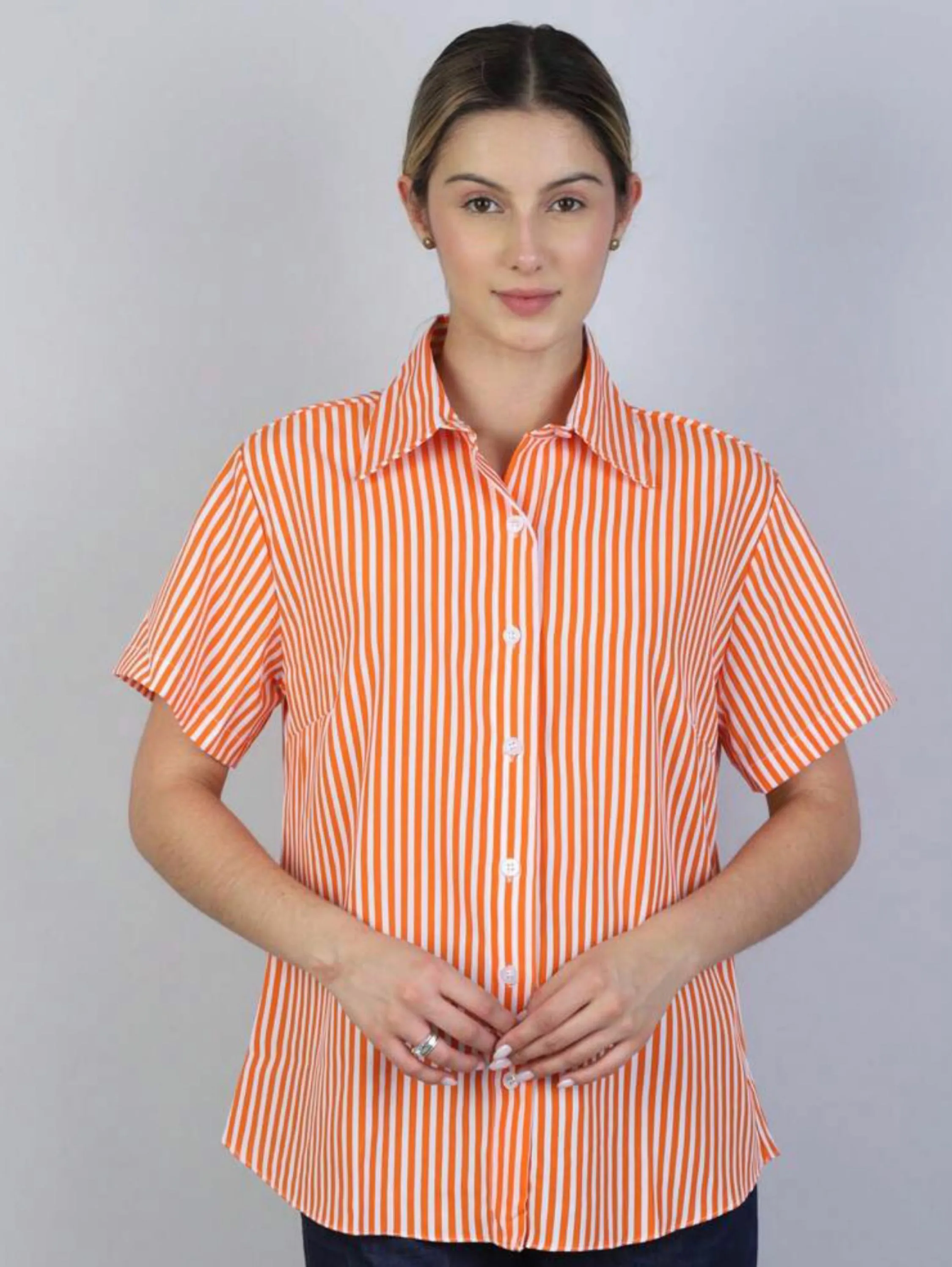 Camisa longo feminino com botao listrado de tecido tactel