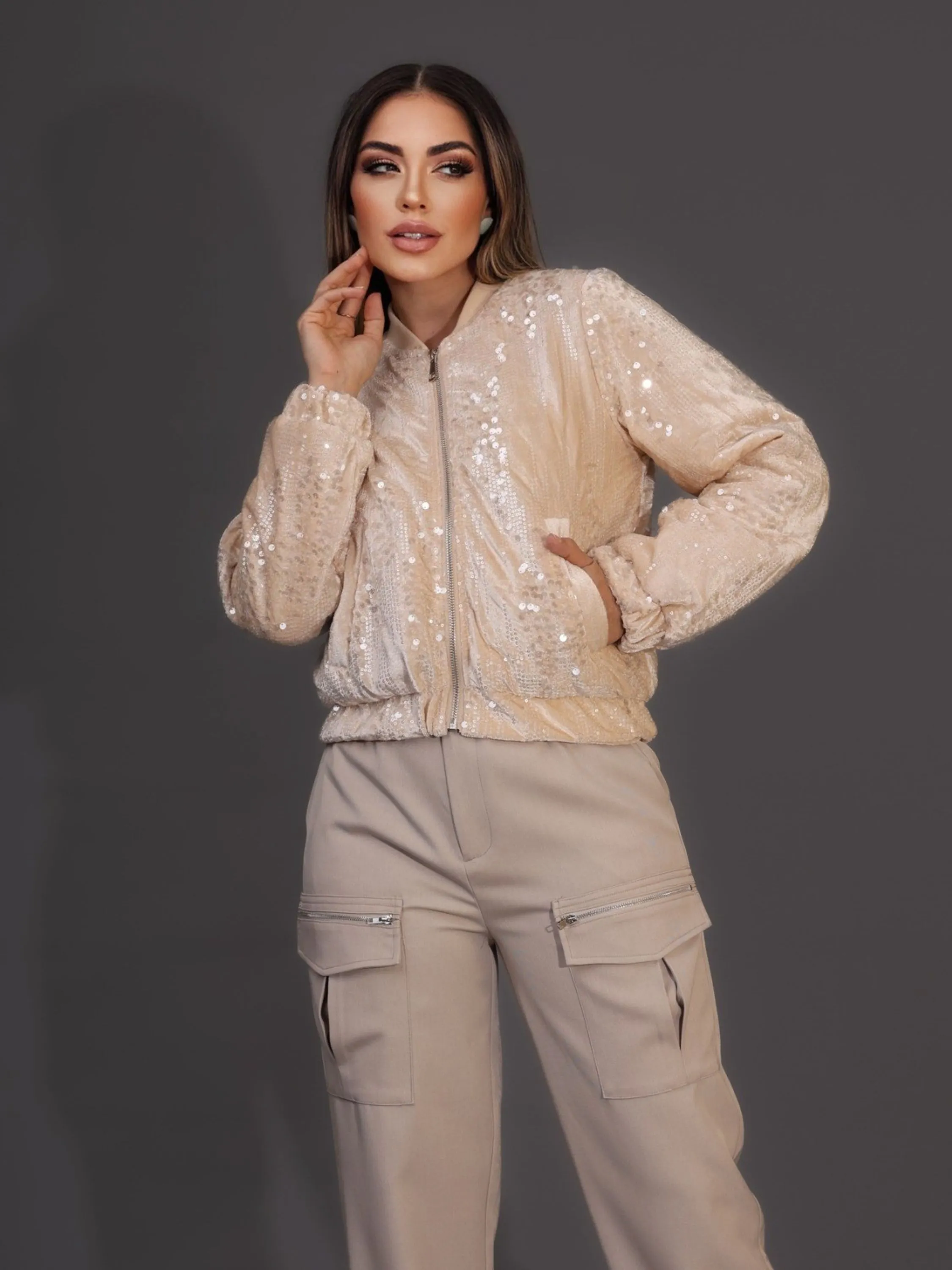 Casaco feminino bomber com paete