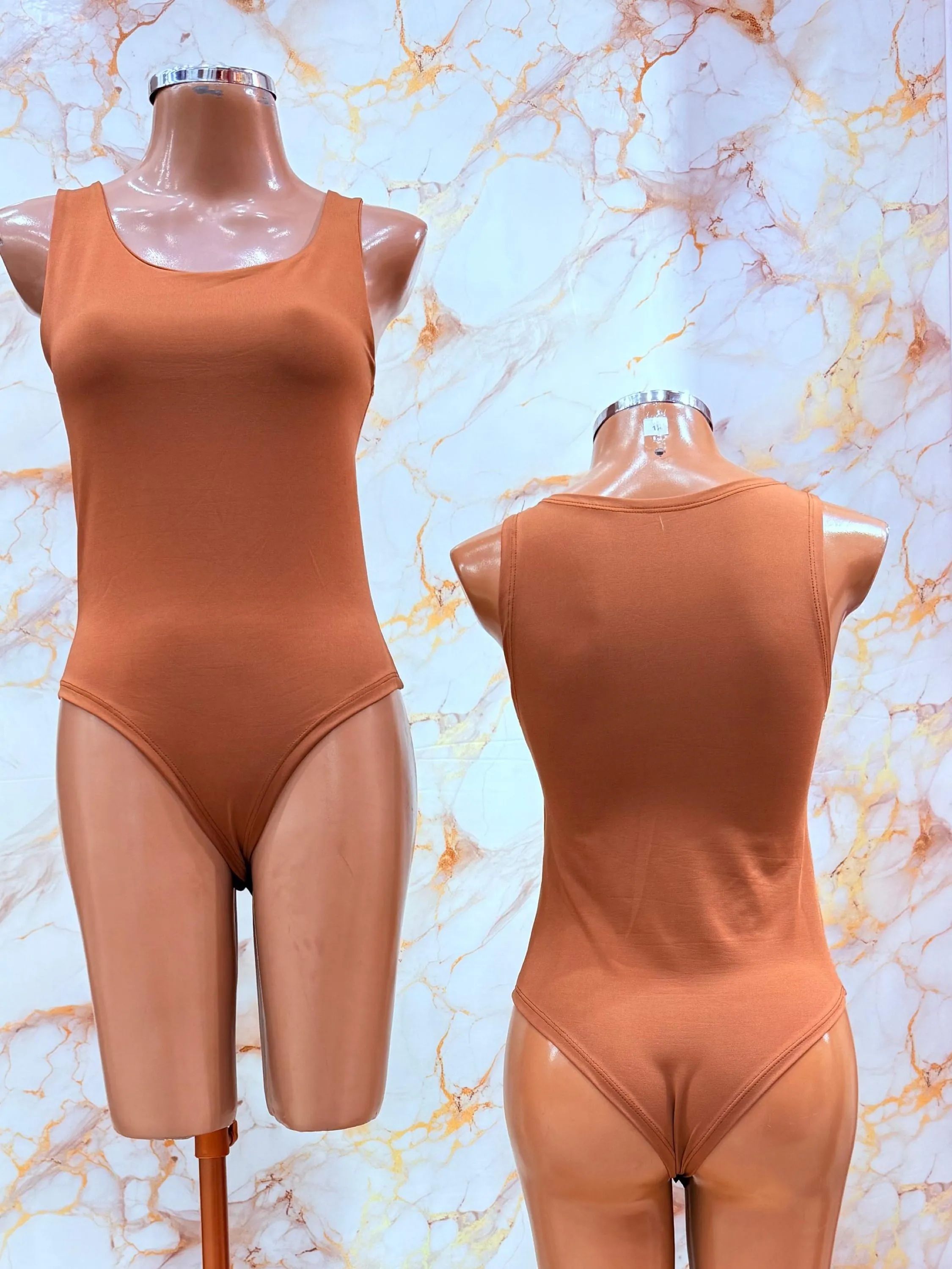 Body regata costa fechada