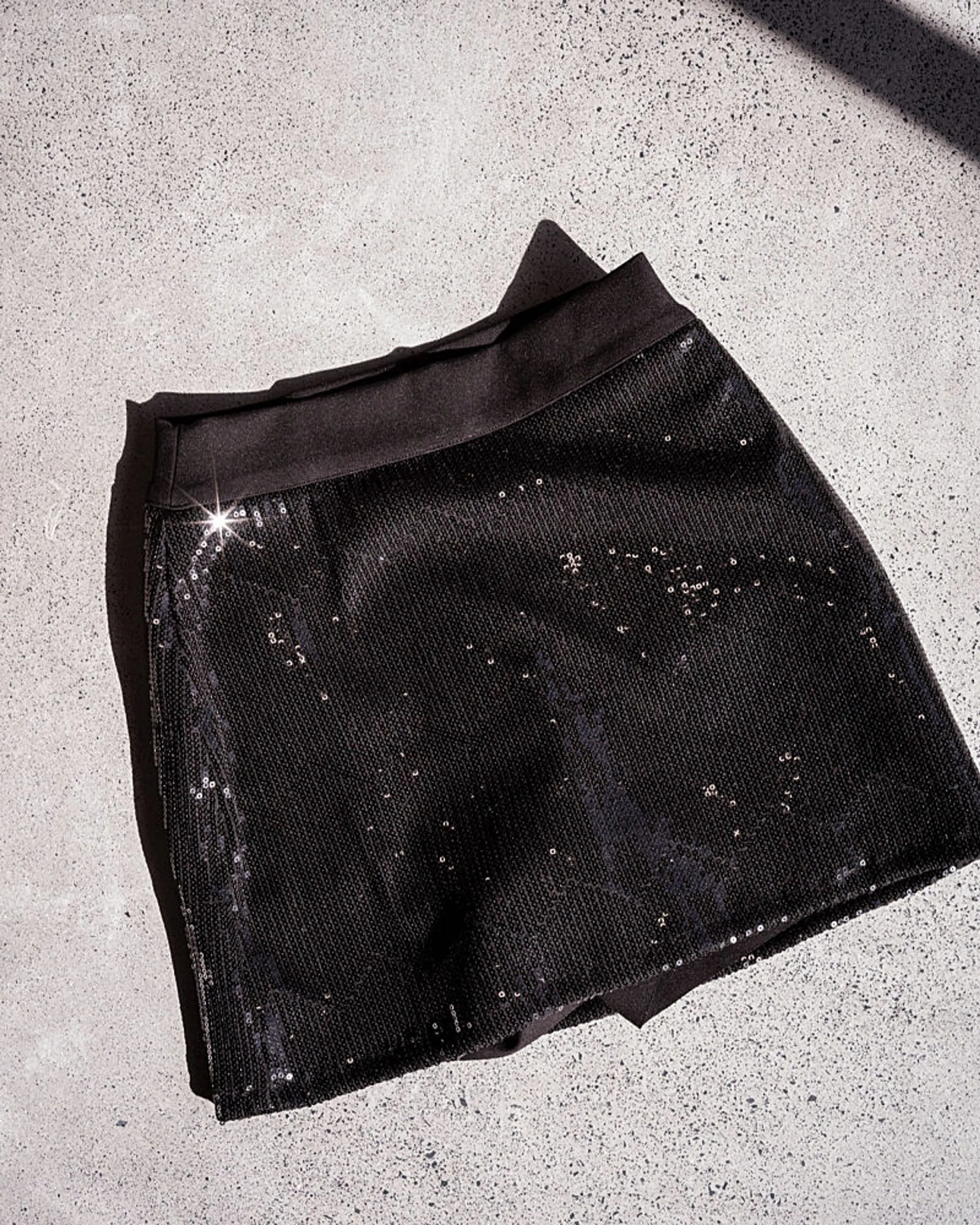 SAIA SHORT PAETES GLAMOUR BLACK