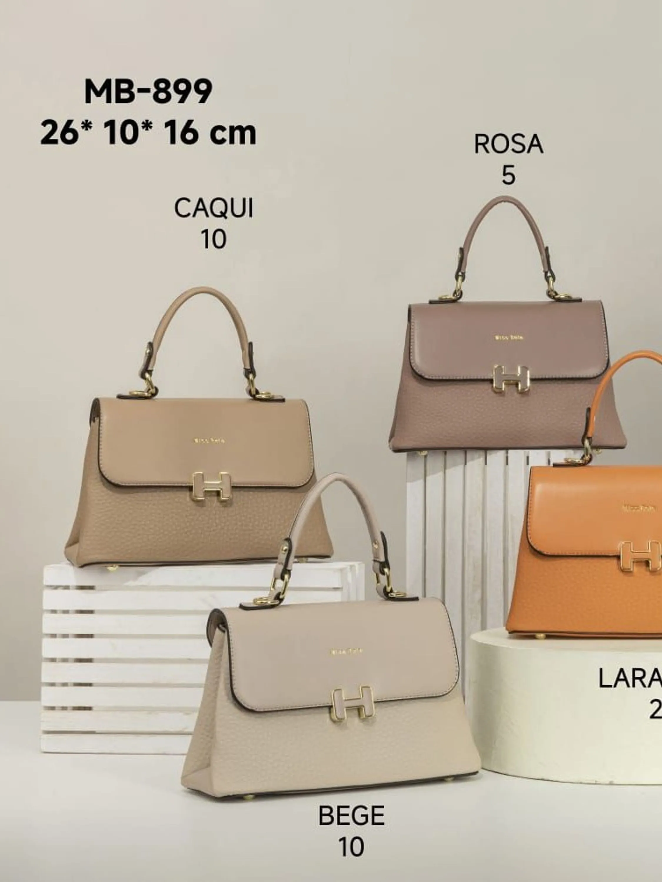 BOLSA ESTILO BAÚ MISS BELA - MODELO EM COURINO SINTÉTICO COM DUAS DIVISÓRIAS E ALÇA TRANSVERSAL REGULÁVEL - MB-899