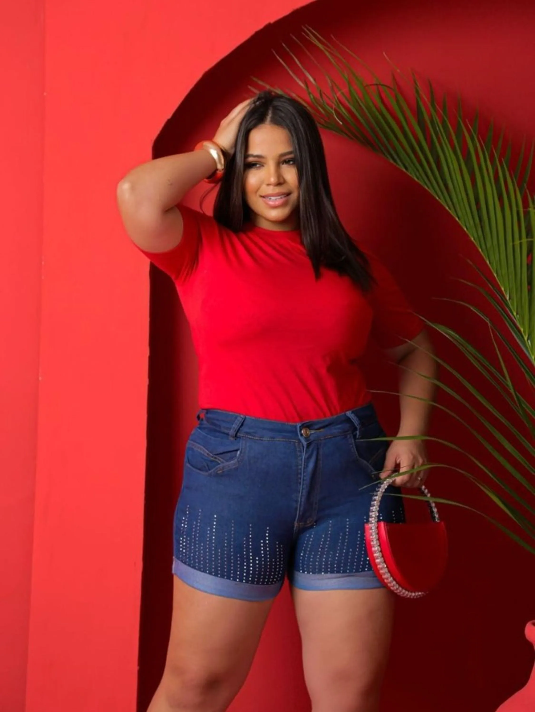 Short plus size de brilho