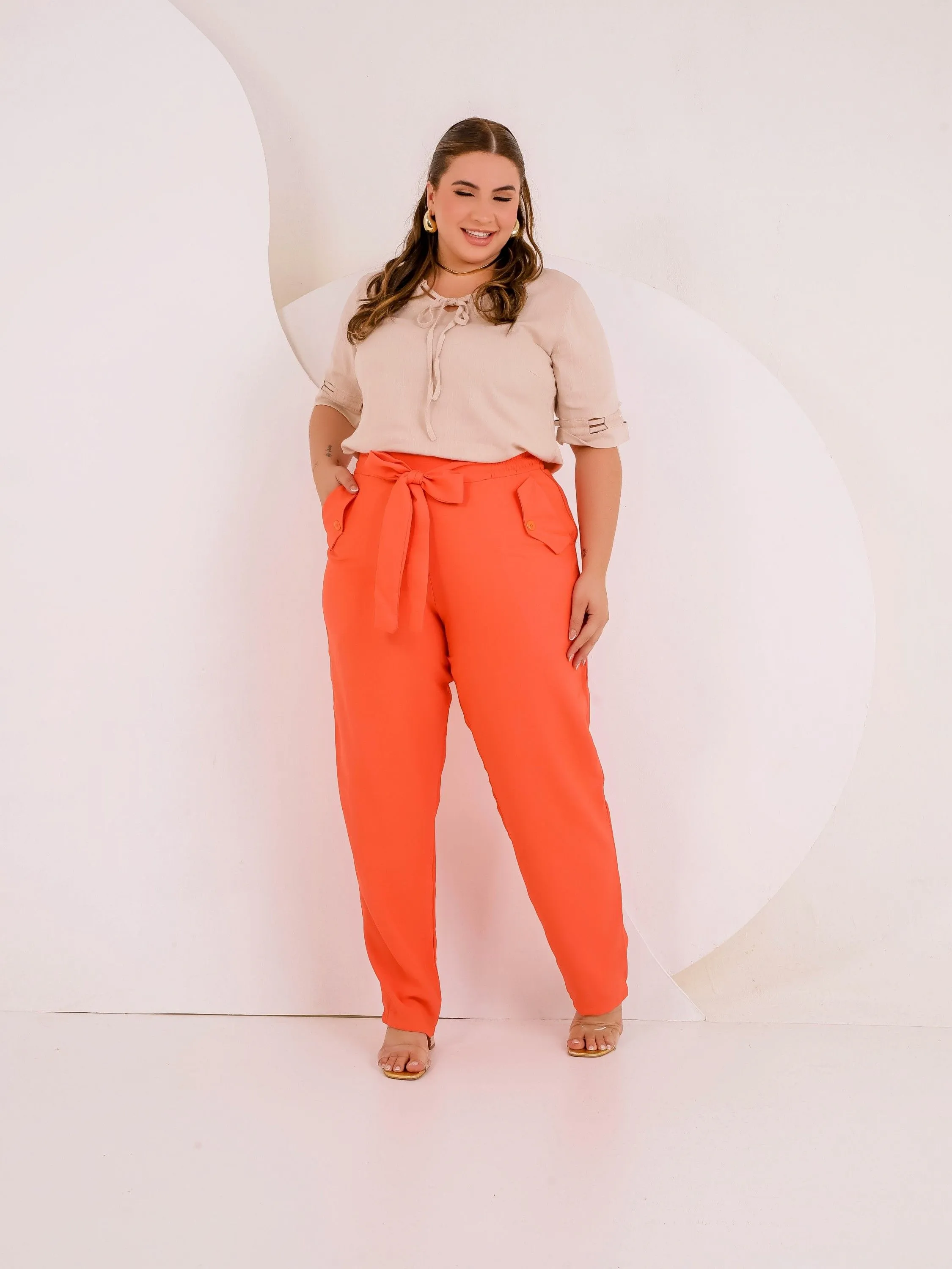 CONJUNTO DE CALÇA ALFAIATARIA PLUS SIZE