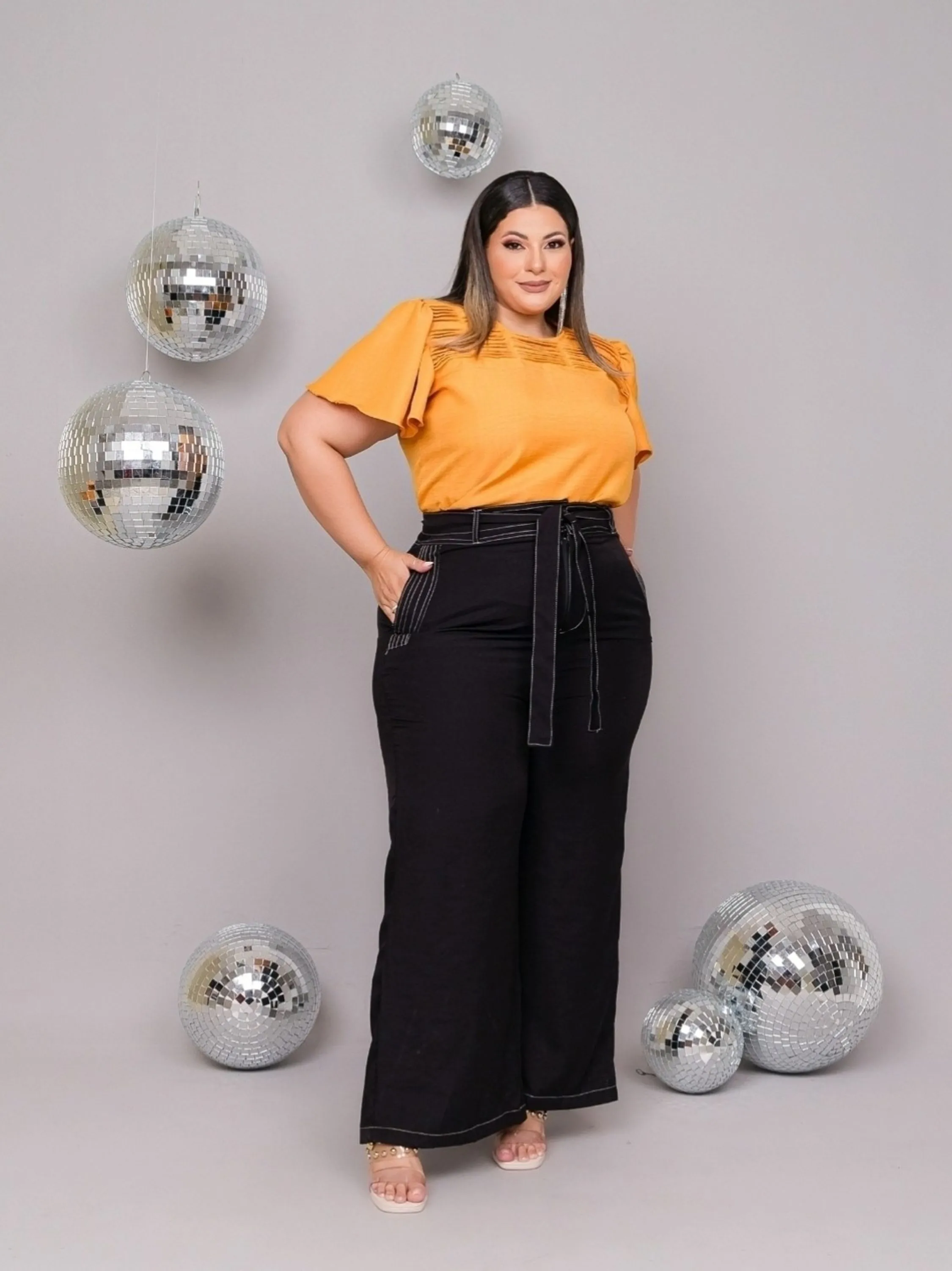 CALÇA PESPONTADA PLUS SIZE