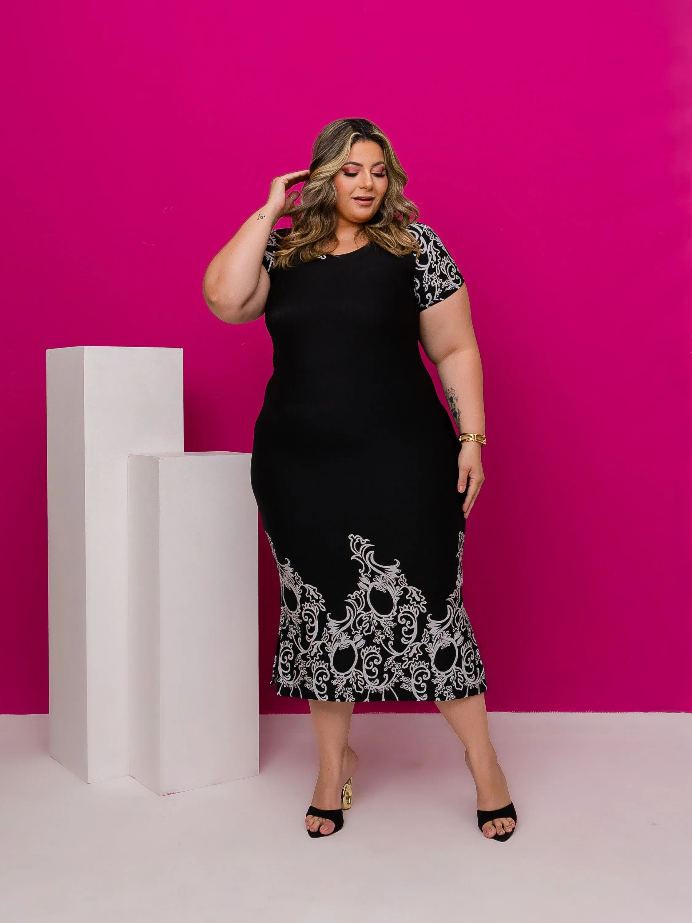 VESTIDO/DRESS COM MANGA PLUS SIZE