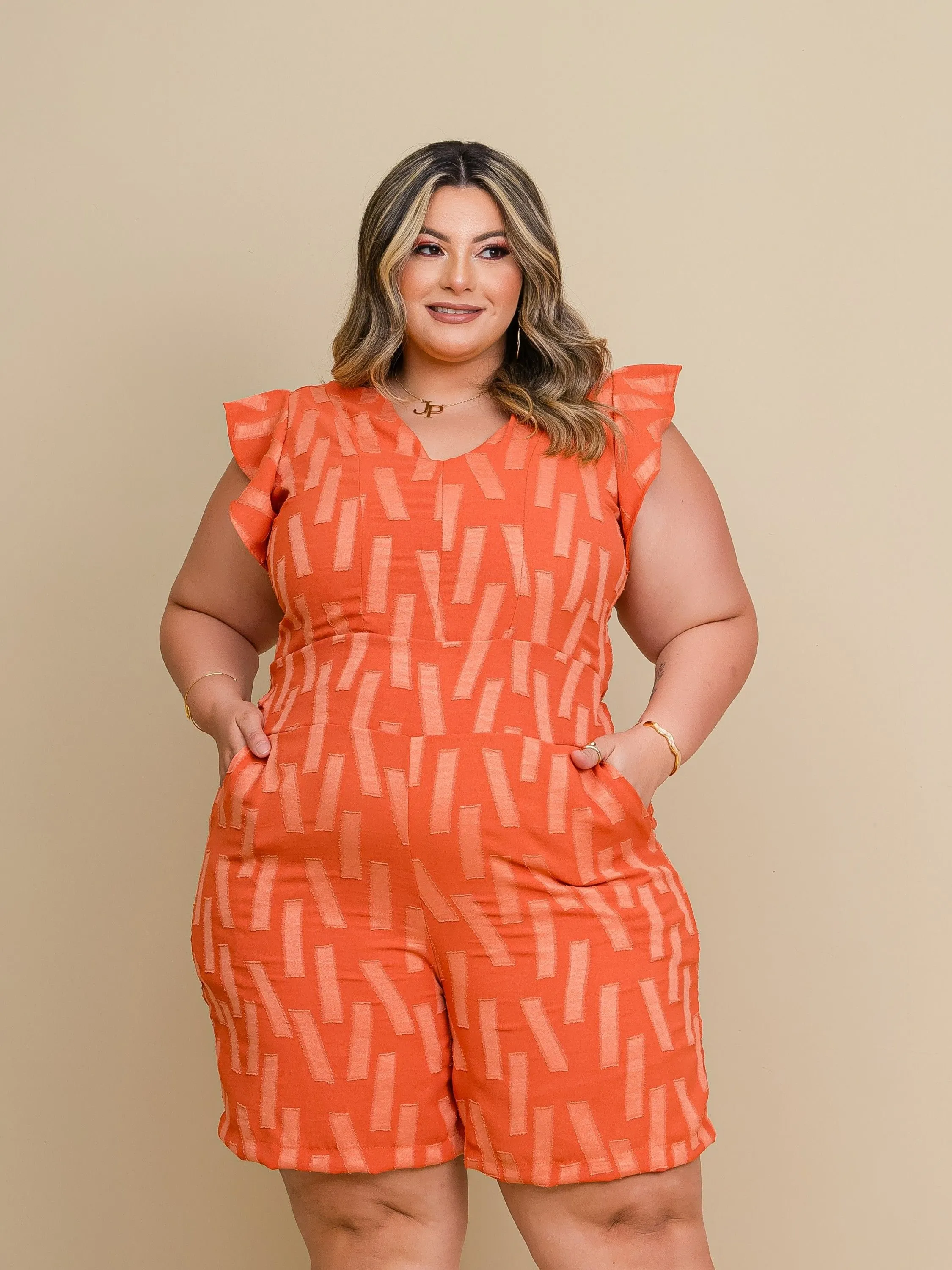 MACACÃO PLUS SIZE FEMININO