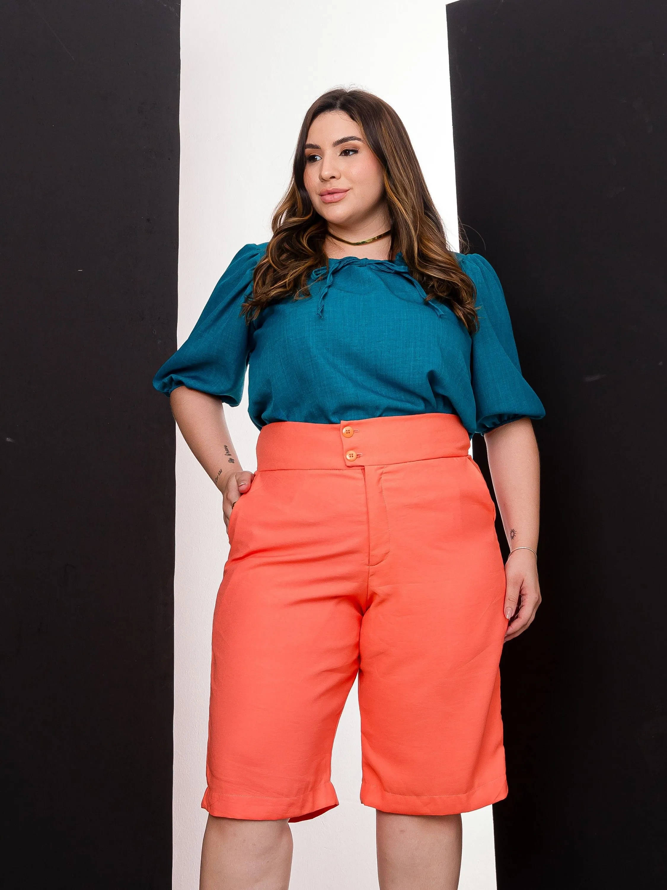 CONJUNTO DE BERMUDA ALFAIATARIA PLUS SIZE