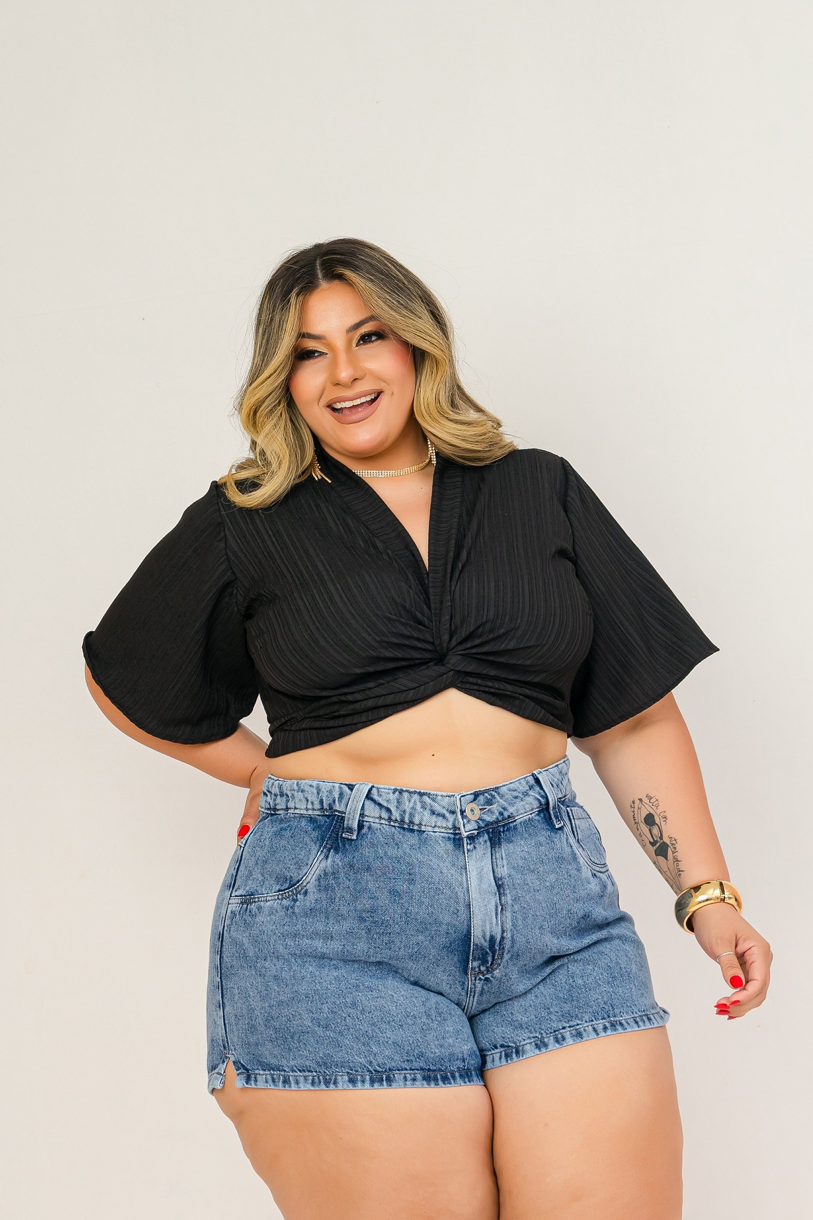 Cropped Yara Manga Curta 2509