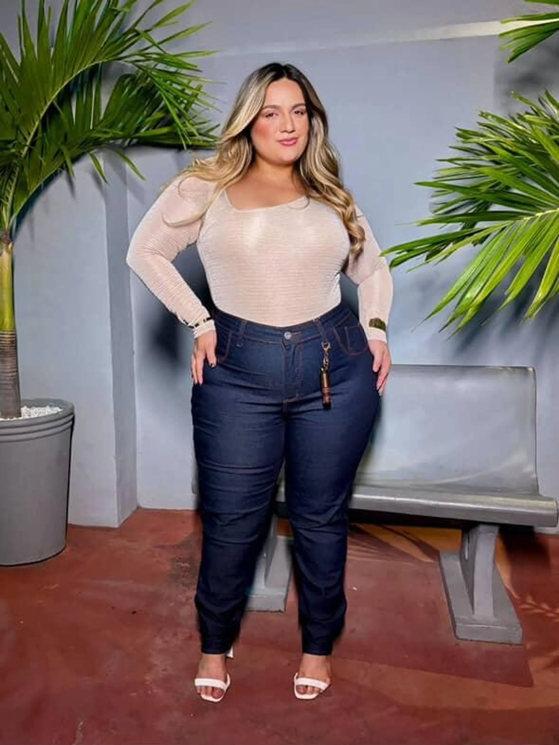 Calça Jeans Básica Amaciada Plus Size REF 2389