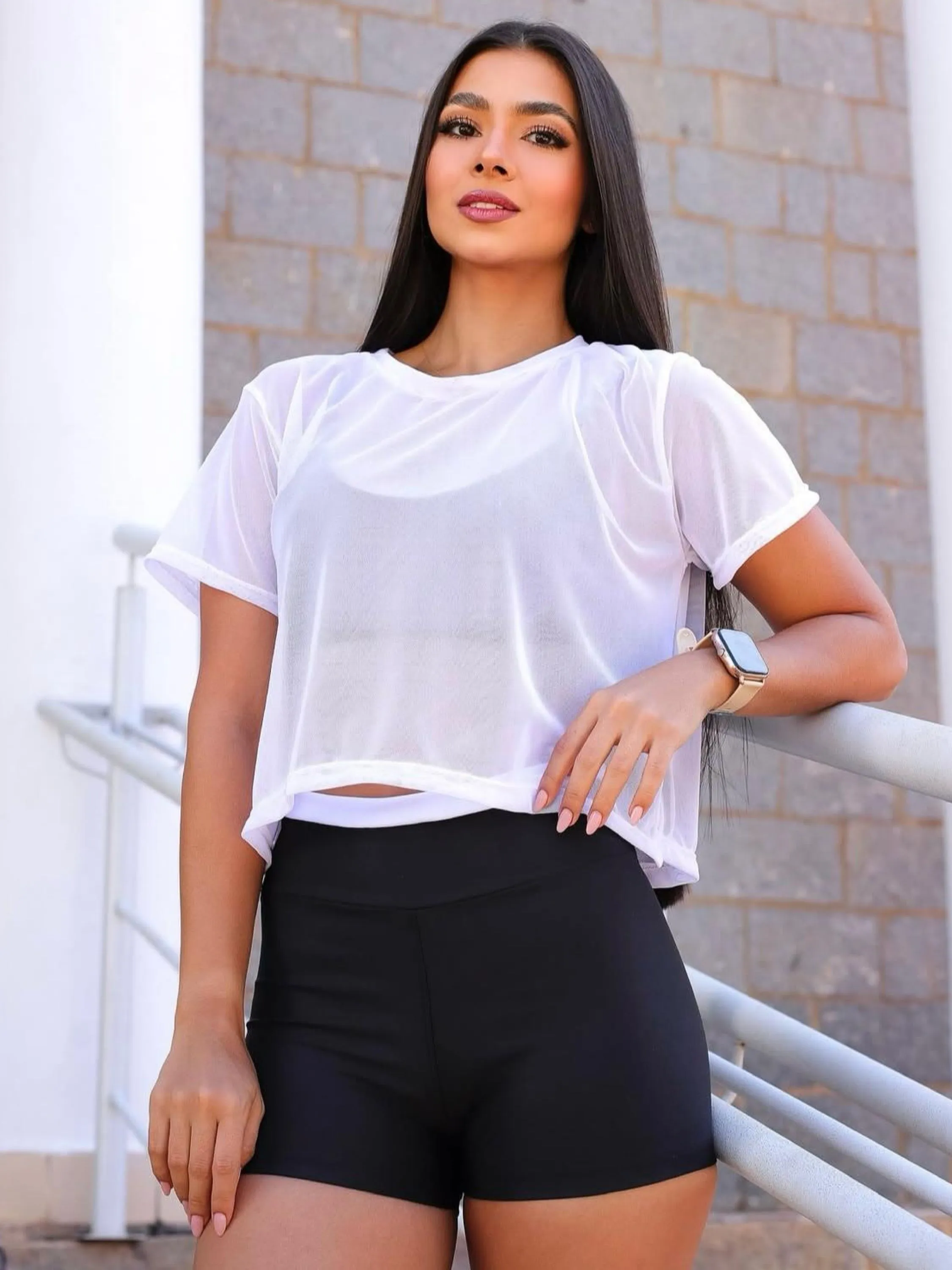 Cropped feminino fitness em tule manga curta premium