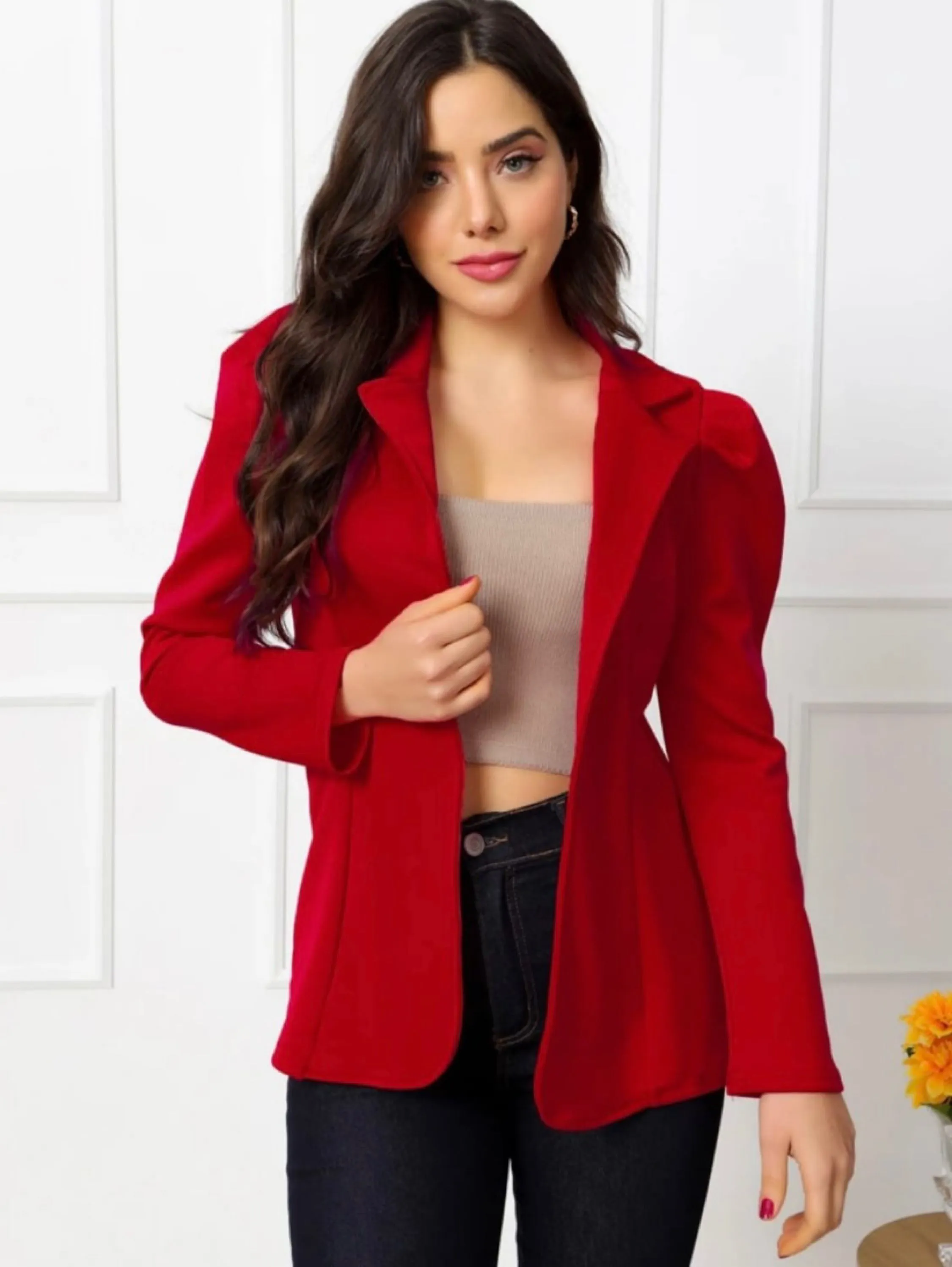 Blazer feminino social estiloso confortável no crepe premium