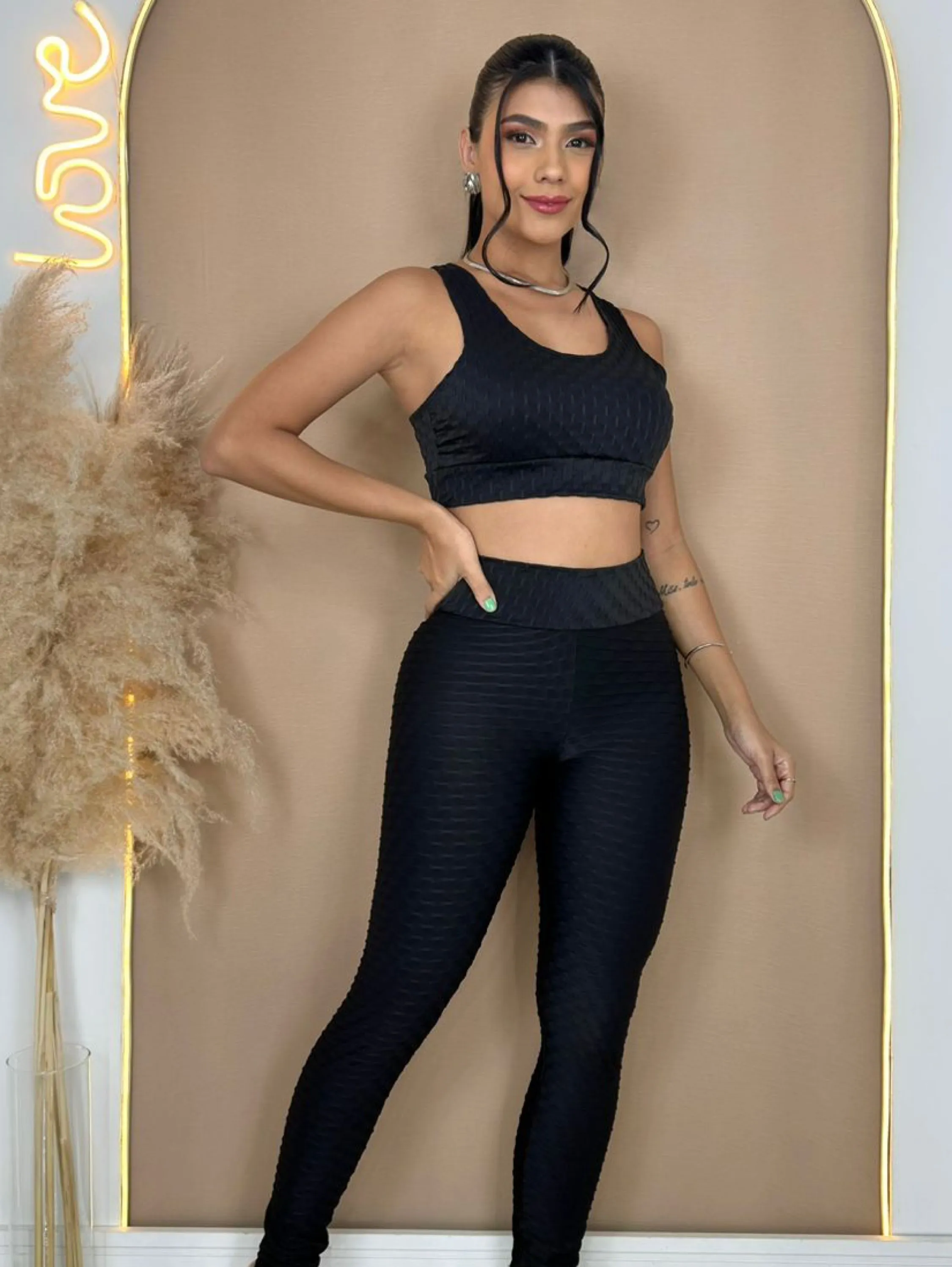 Conjunto feminino no Jacar top sem bojo e calça cintura alta zero transparência fitness