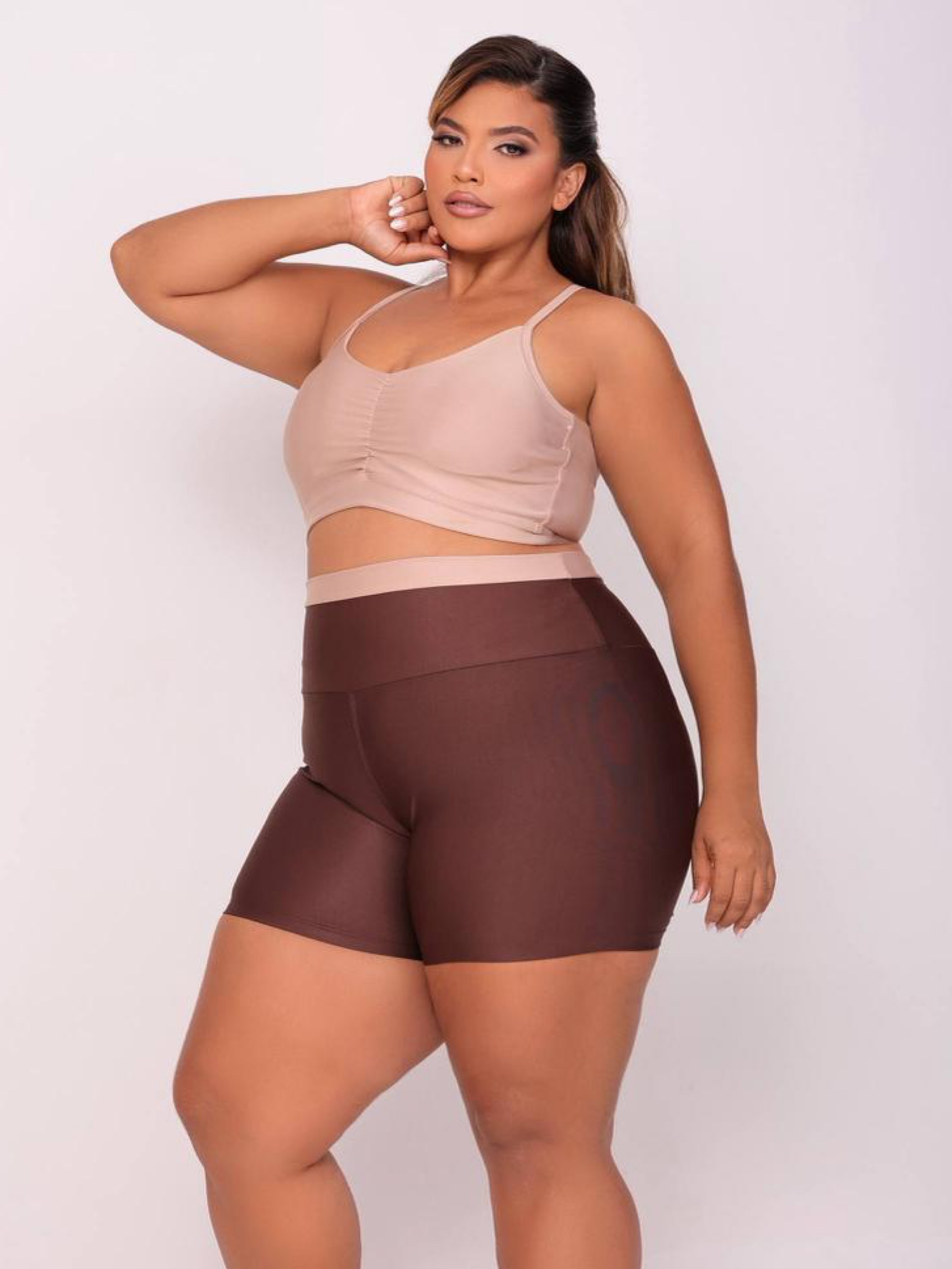 Conjunto Feminino Short Bicolor e Top Alcinha Fitness