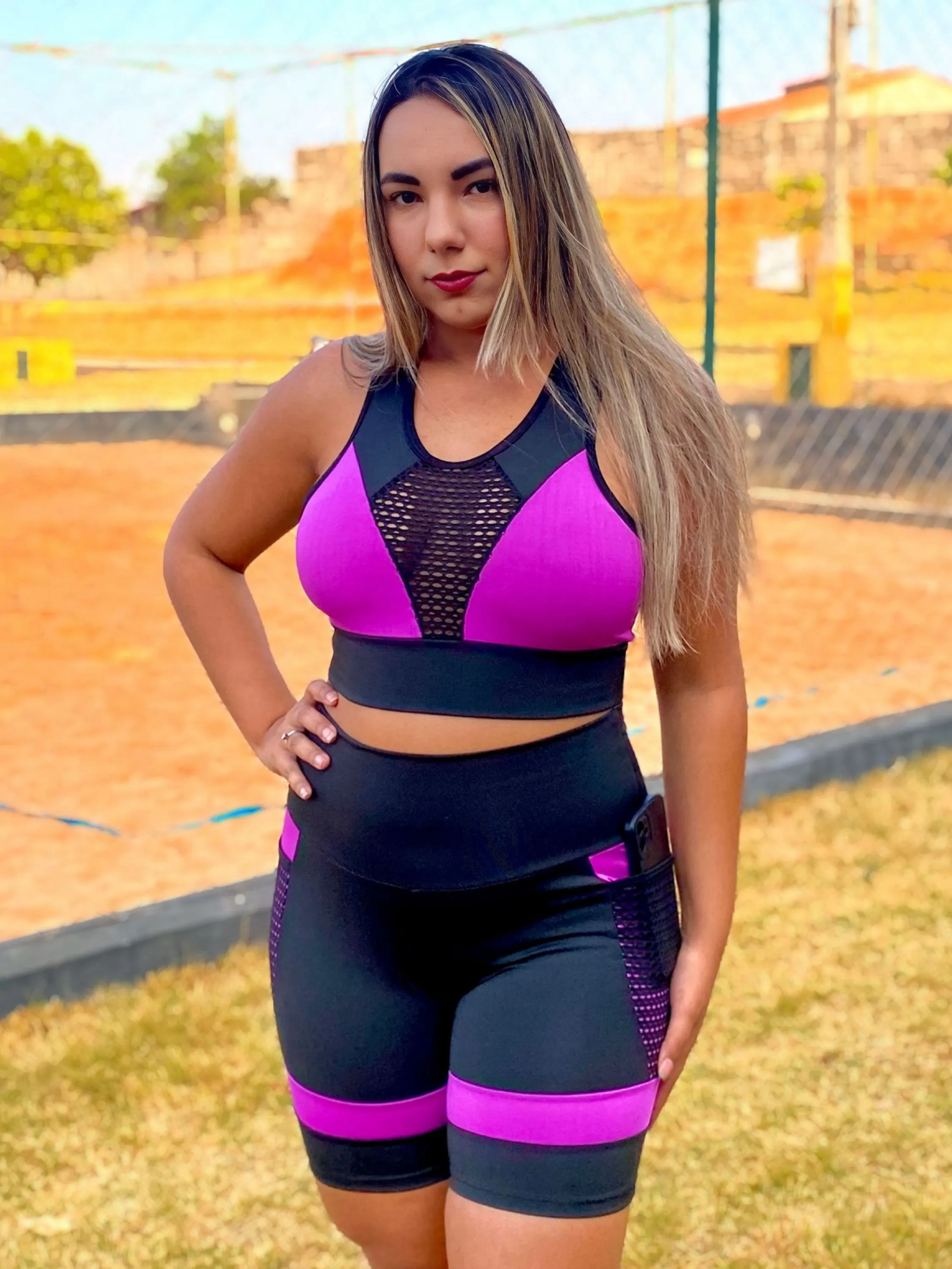 Conjunto feminino short bolso e top fitness moda de academia premium