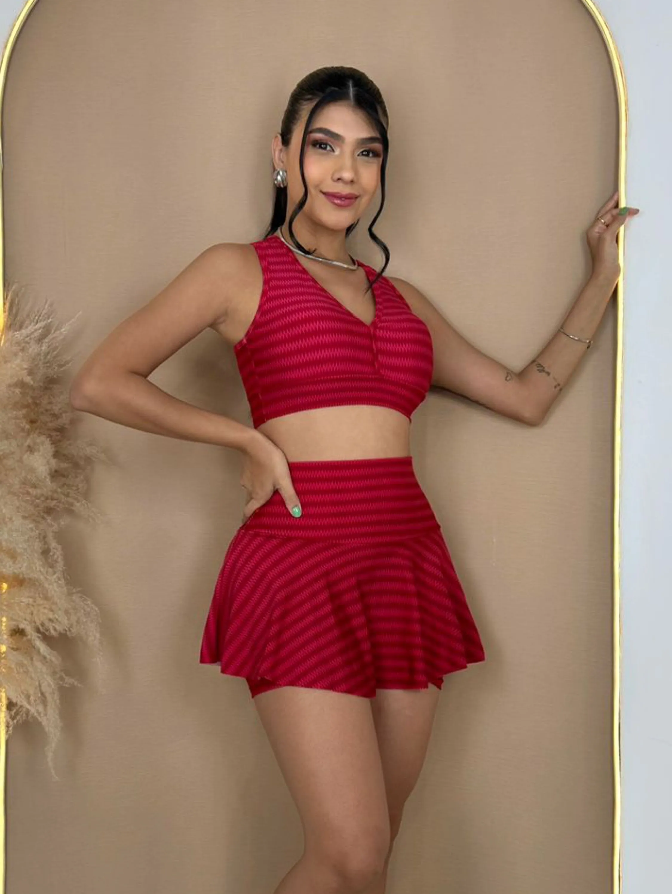 Conjunto feminino short saia cintura alta 3D e top com bojo de academia fashion de alta qualidadade