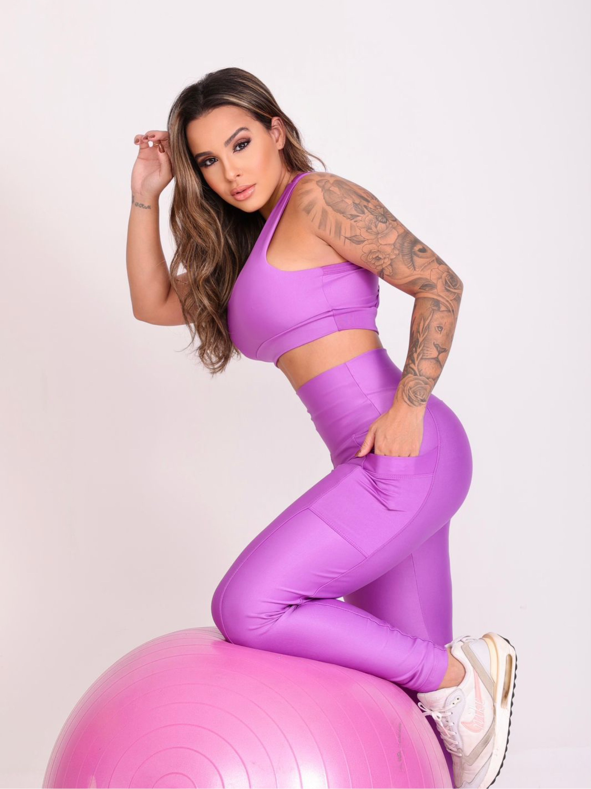 Conjunto Fitness Feminino Calça Bolso e Top Power