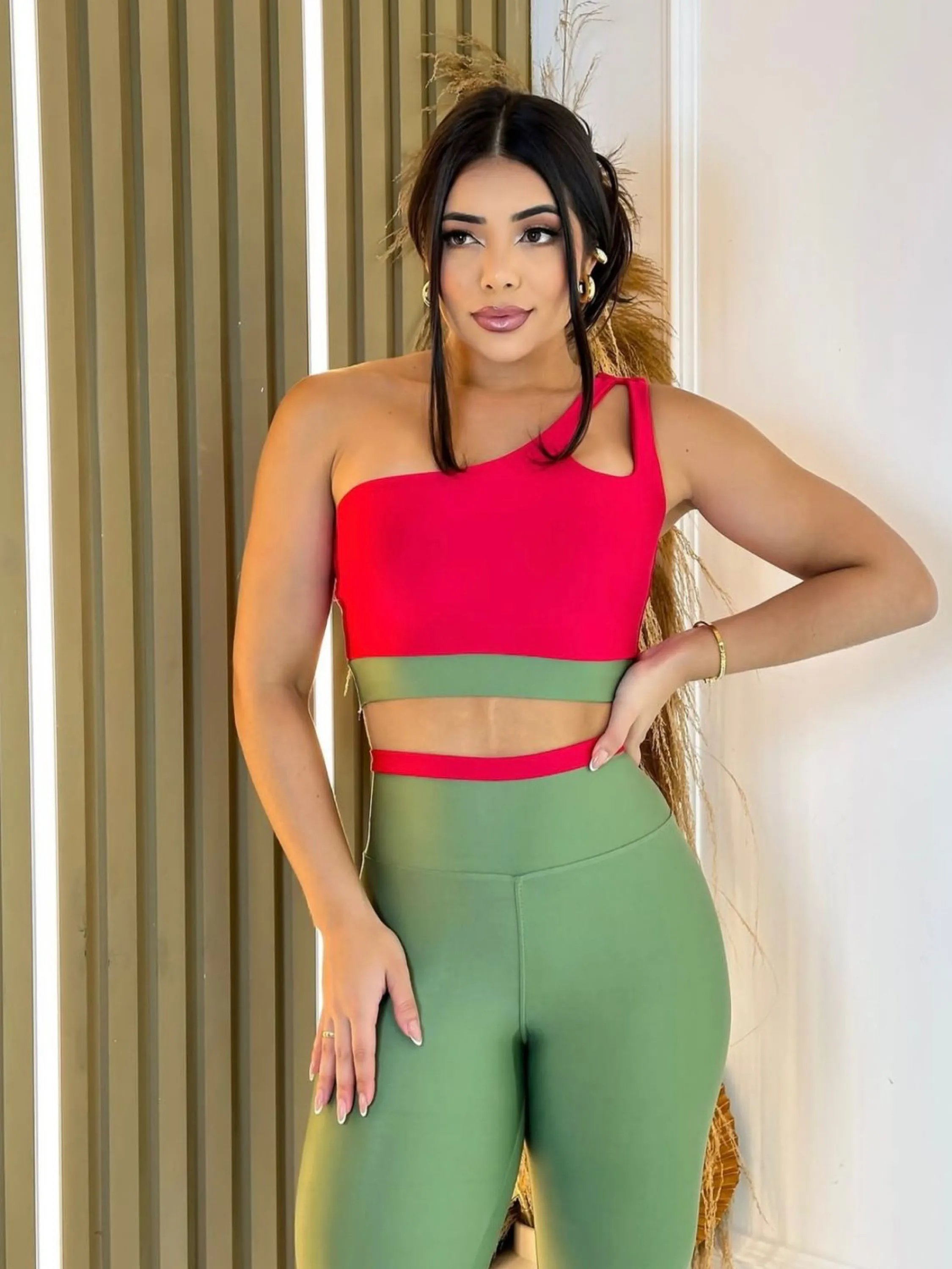 Conjunto bicolor fitness calça e top zero transparência