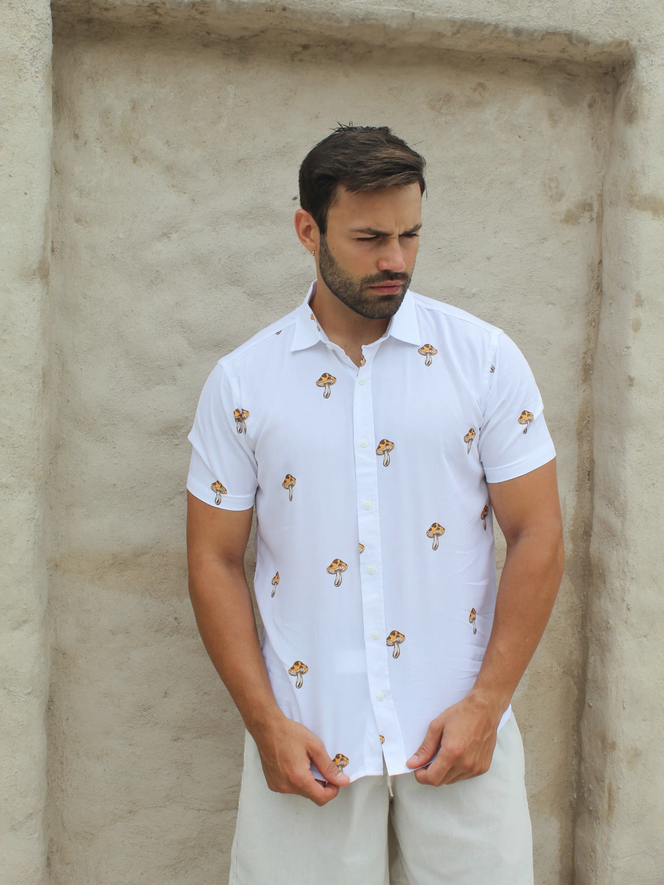 Camisa manga curta viscose estampada slim