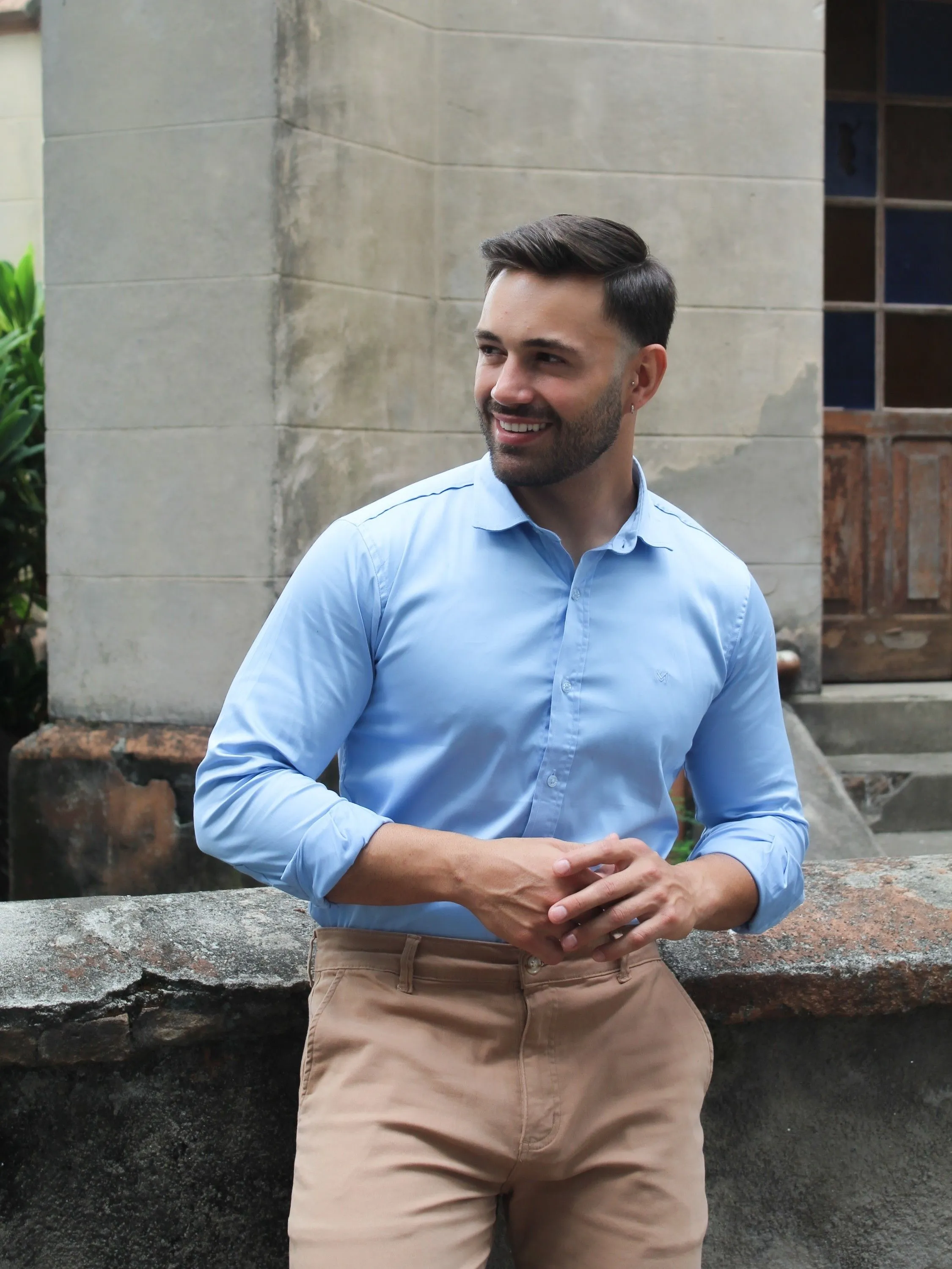 CAMISA ACETINADA ELASTANO DETALHE BORDADO