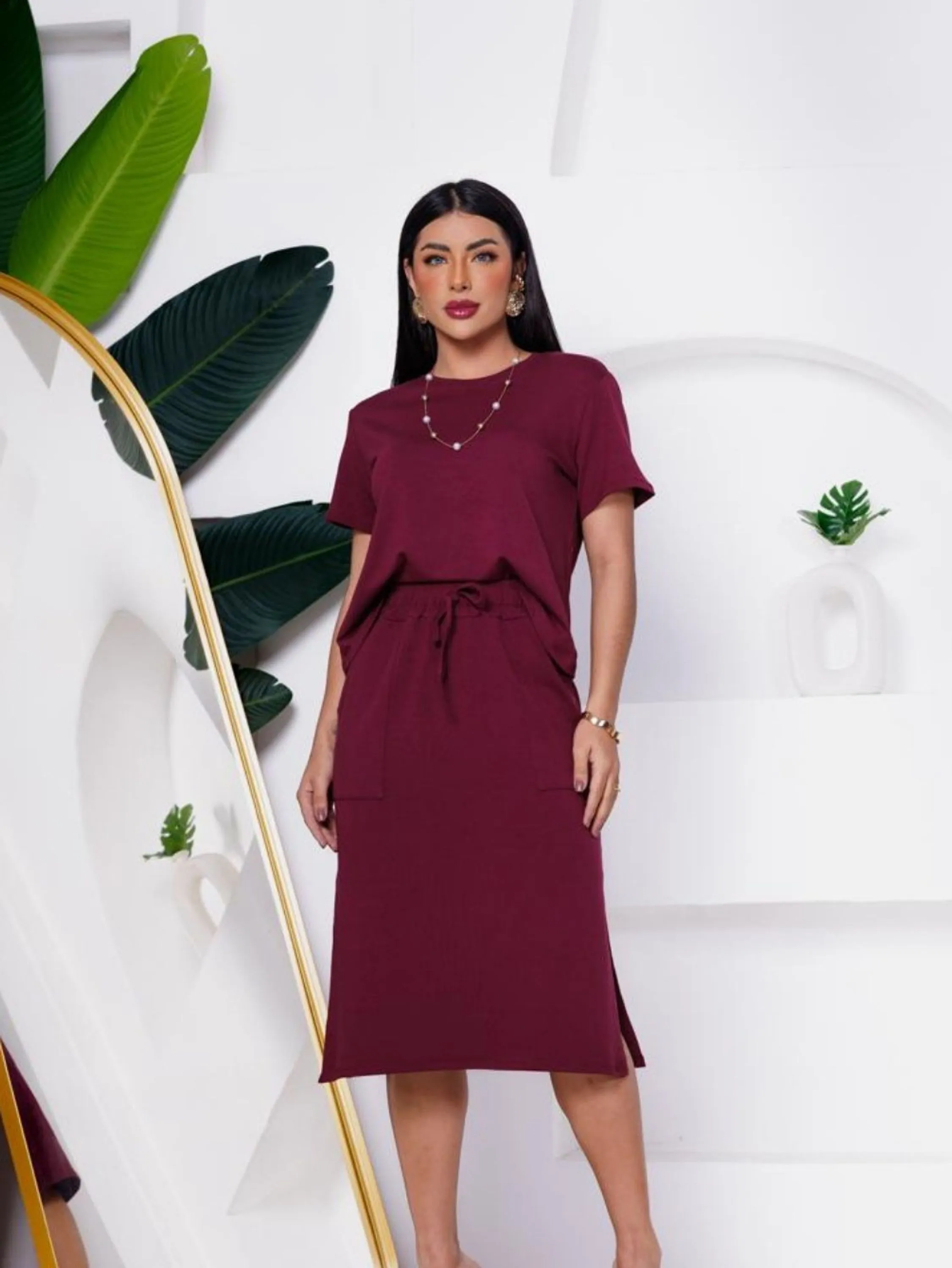 Conjunto feminino molethino de saia nova coleção