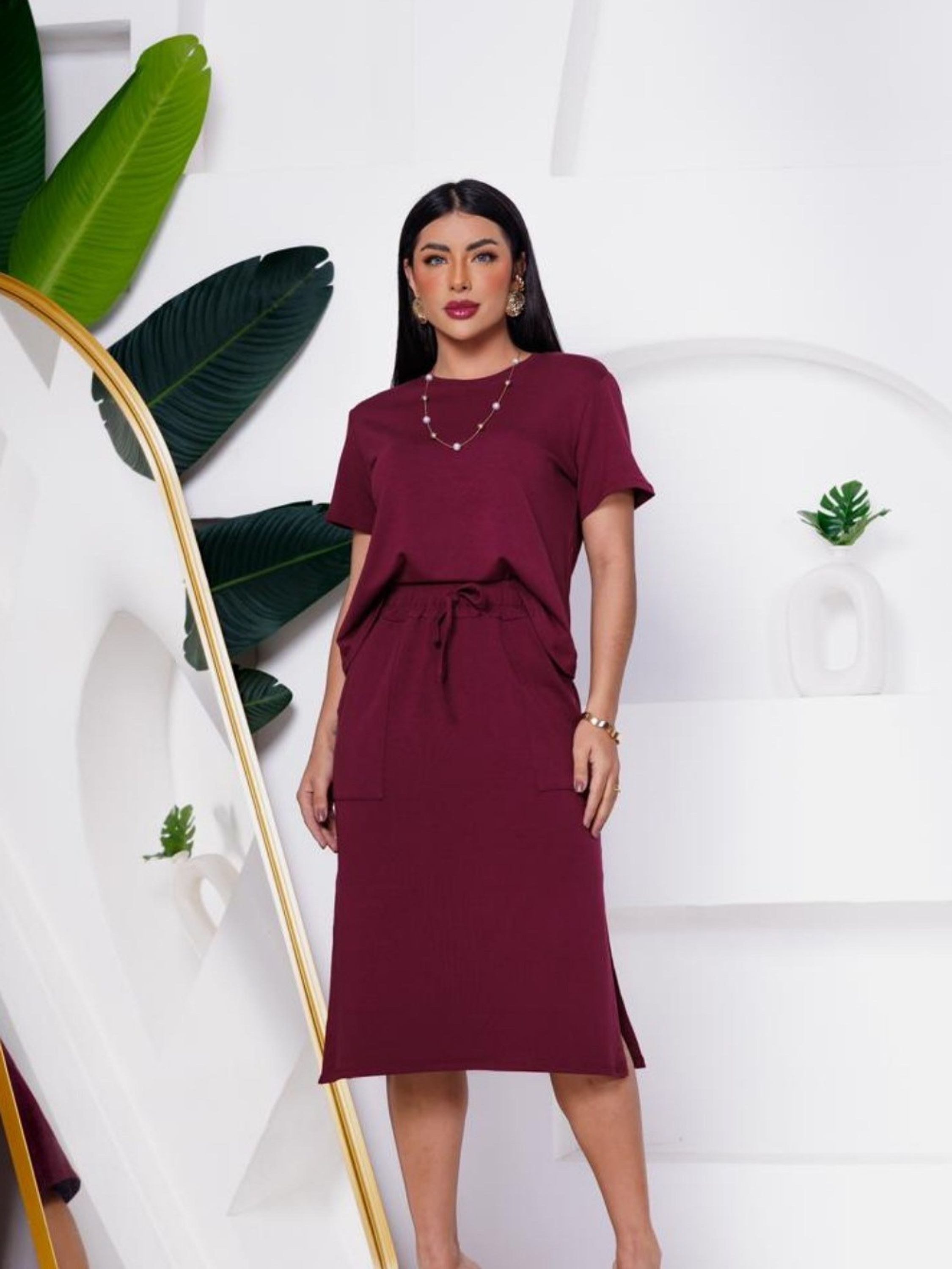 Conjunto feminino molethino de saia nova coleção