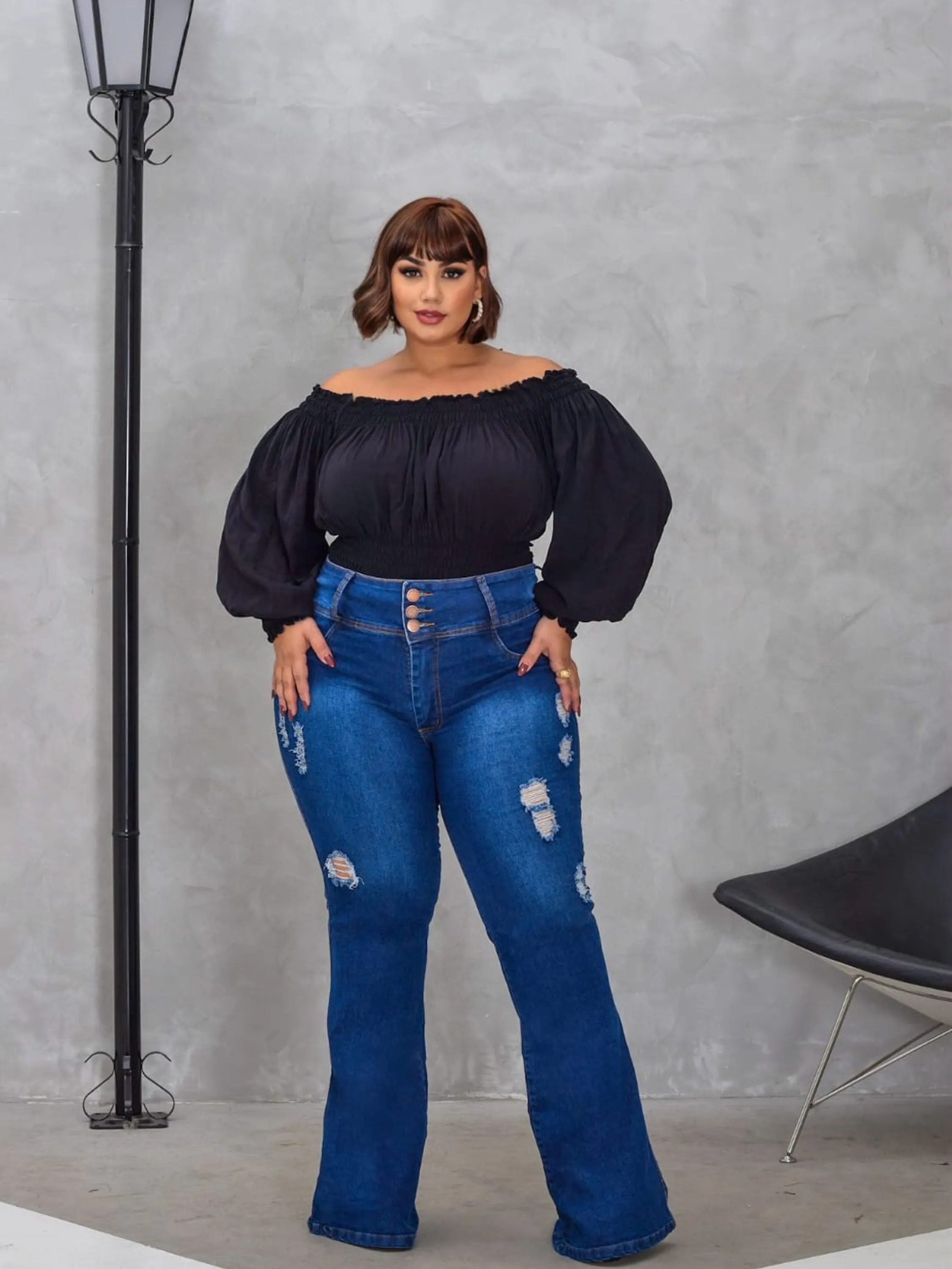 Calça Flere Plus Size com Rasgo