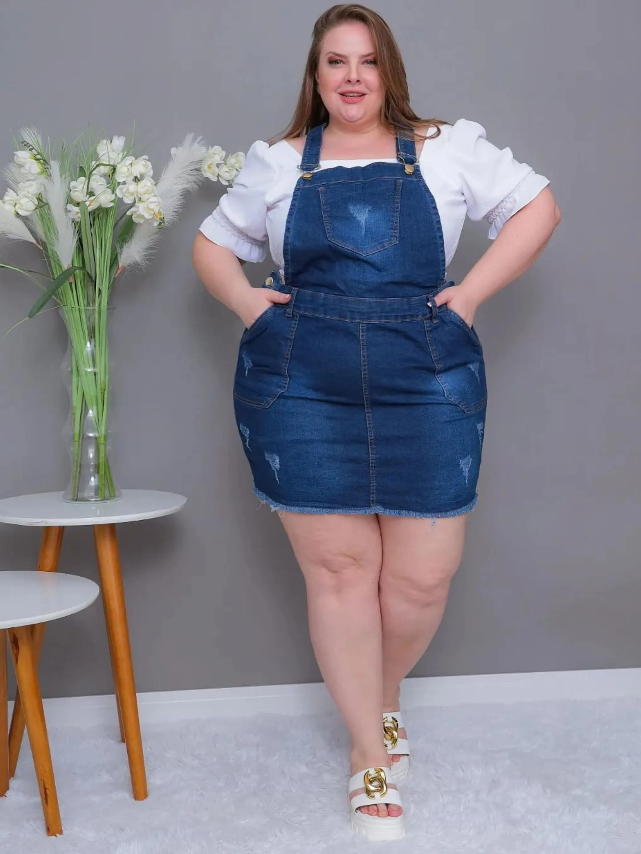 Jardineira plus Size de saia com Lycra 46 ao 54