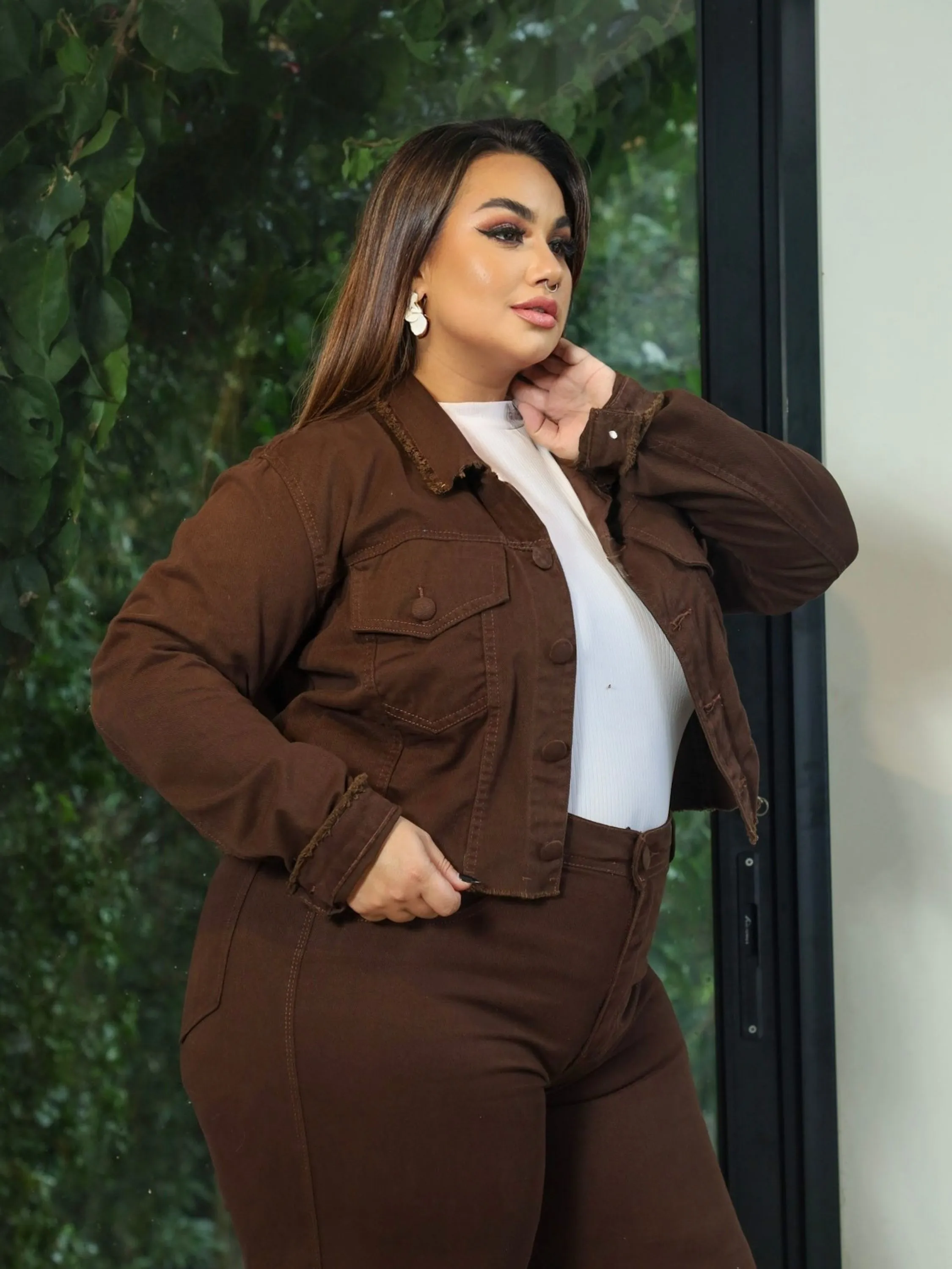 Jaqueta Jeans feminina Plussize Marrom