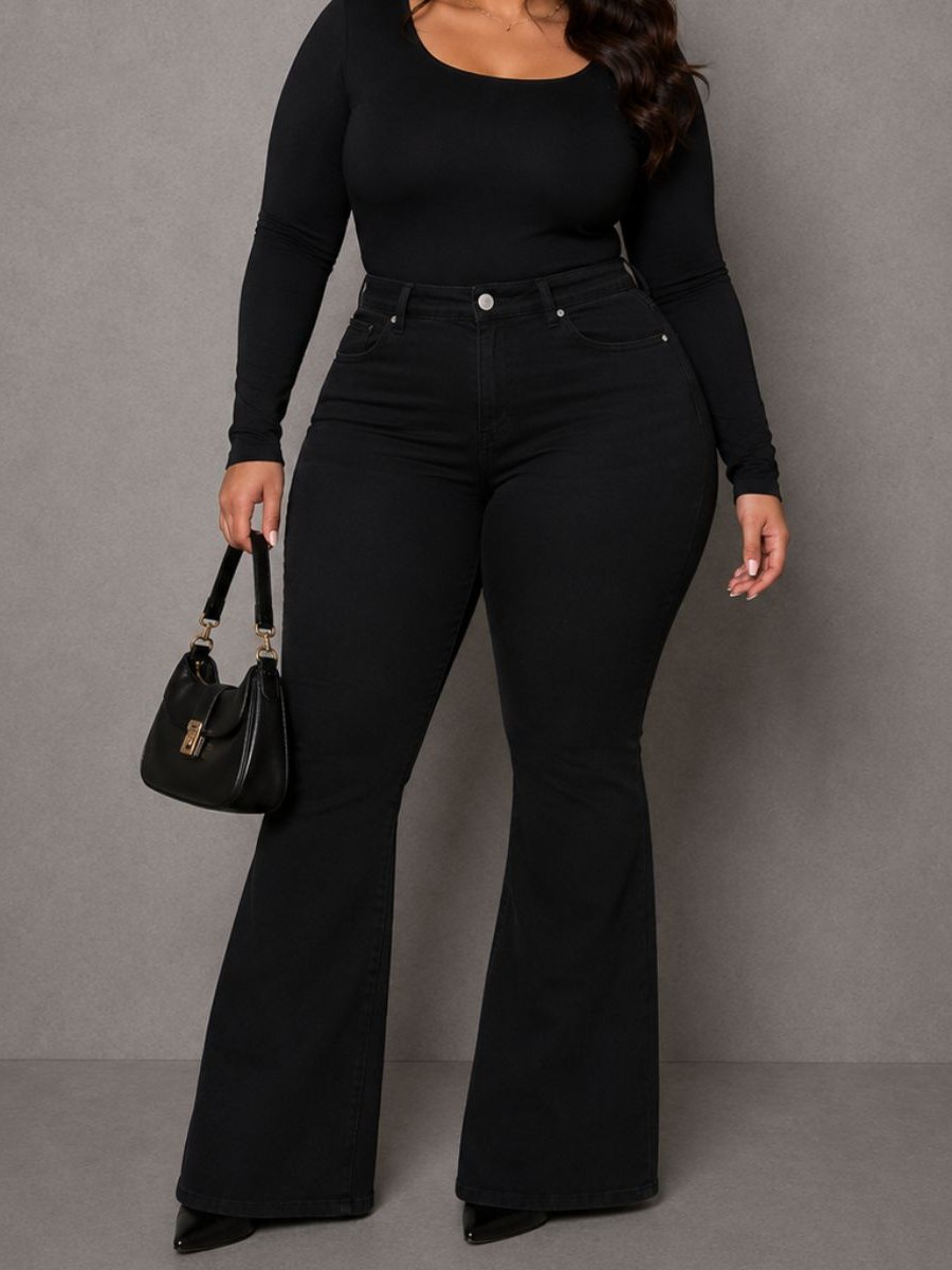 Calça jeans Flaer preta Plus size