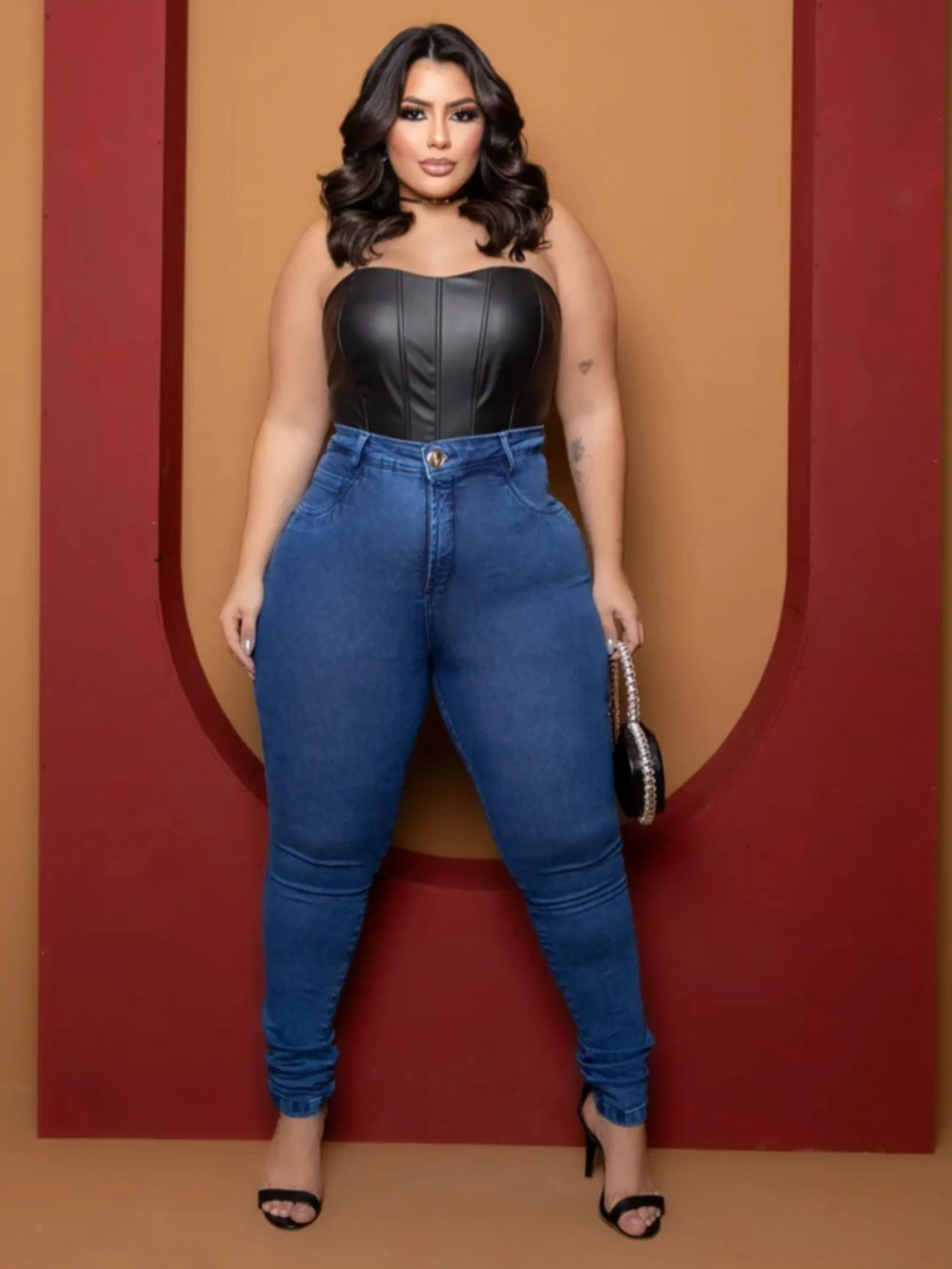 Calça jeans skinny com elastano Plus size cintura alta