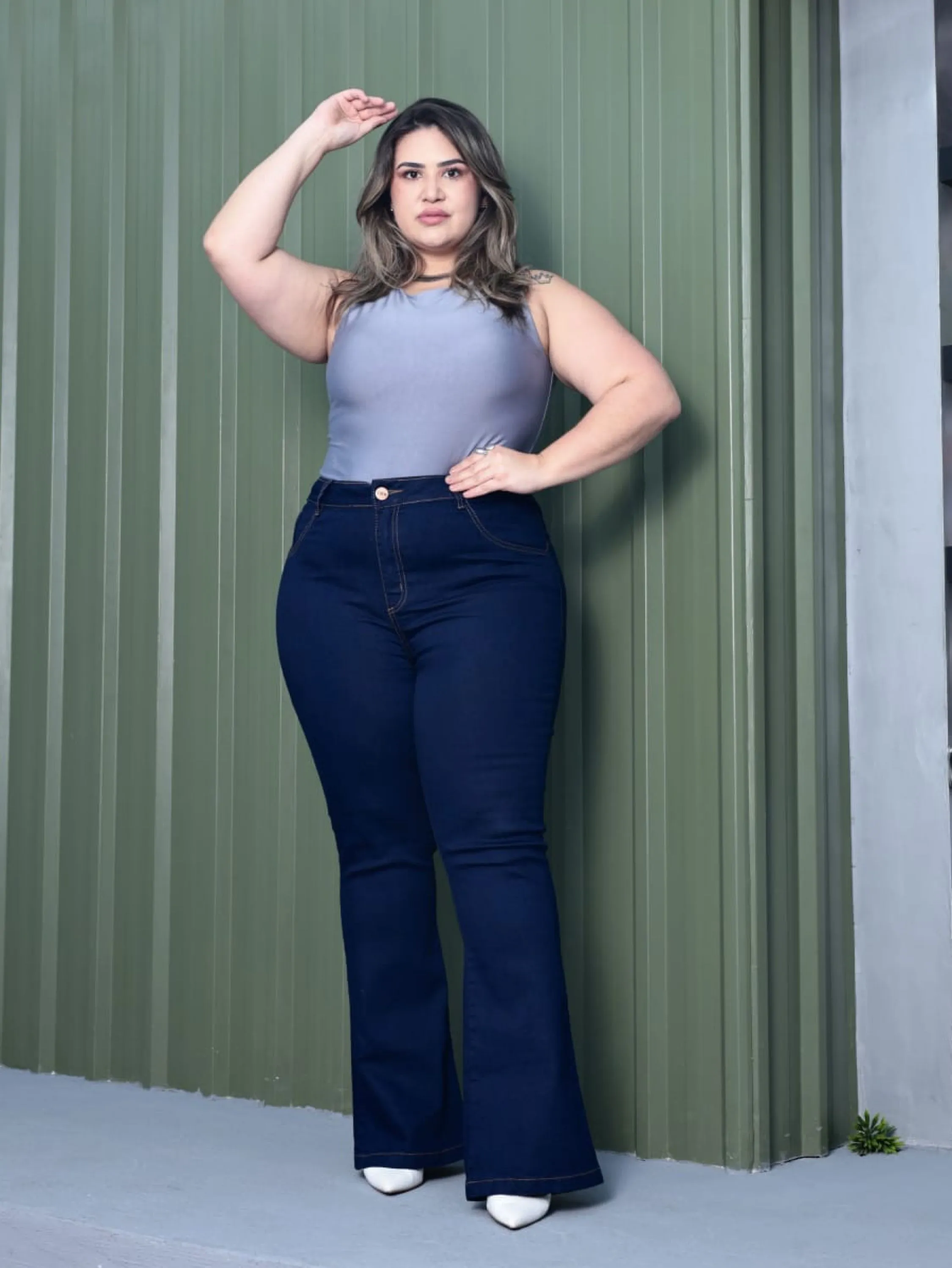 Calça jeans flaer Plus size com elastano  linha premium