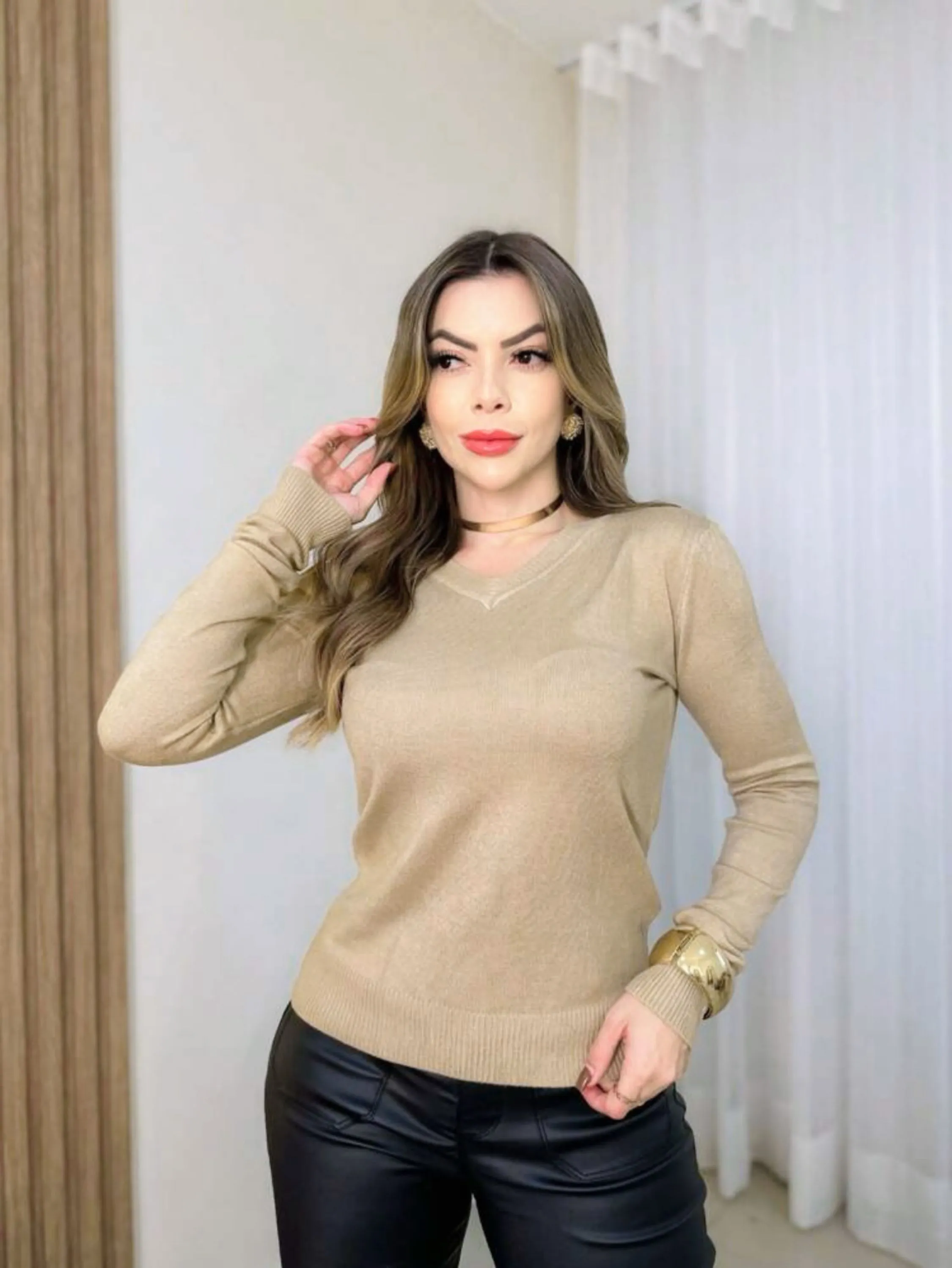 Blusa modal gola V lãzinha Isabella moda