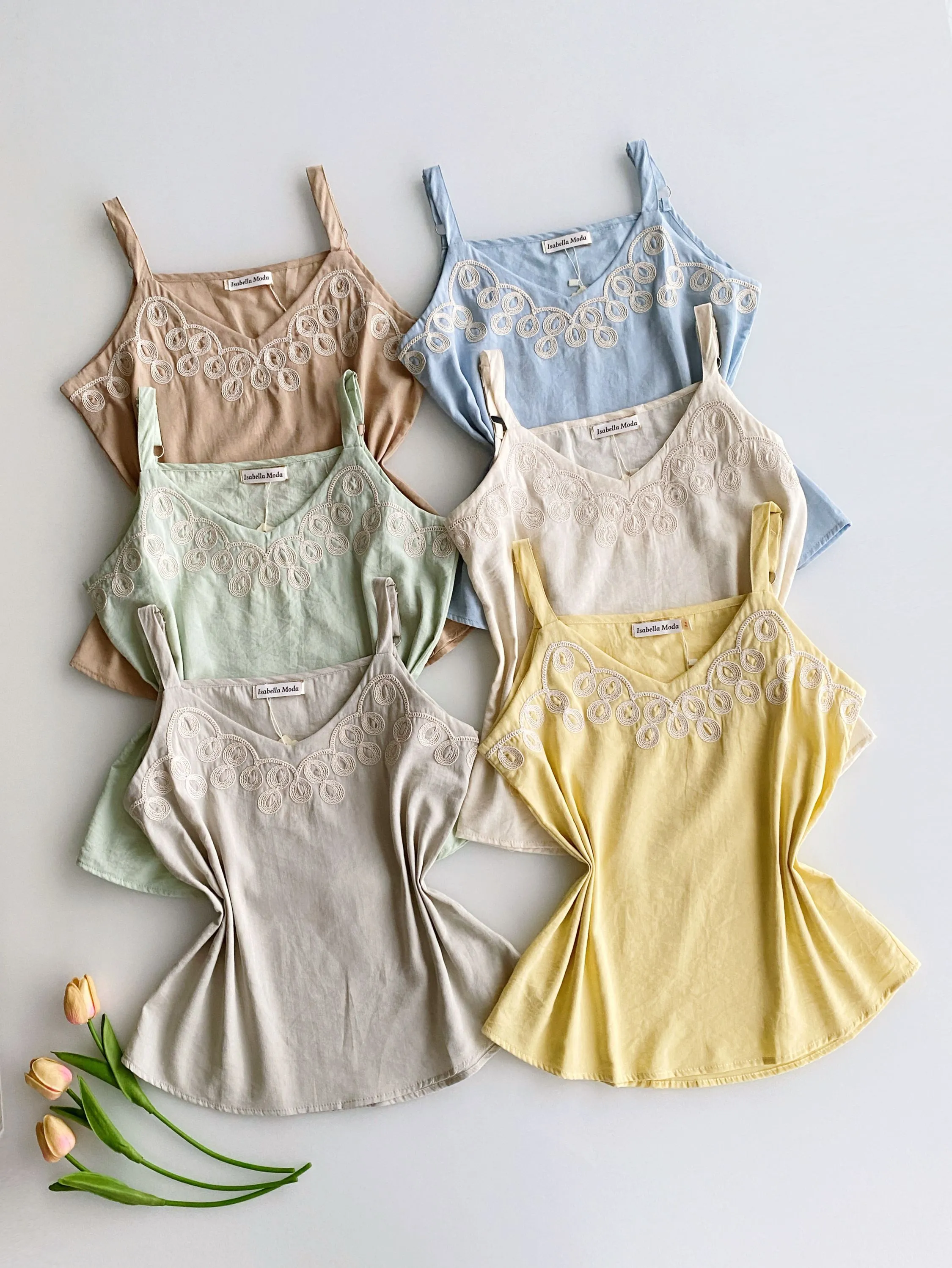 Regata linho com bordado Isabella moda