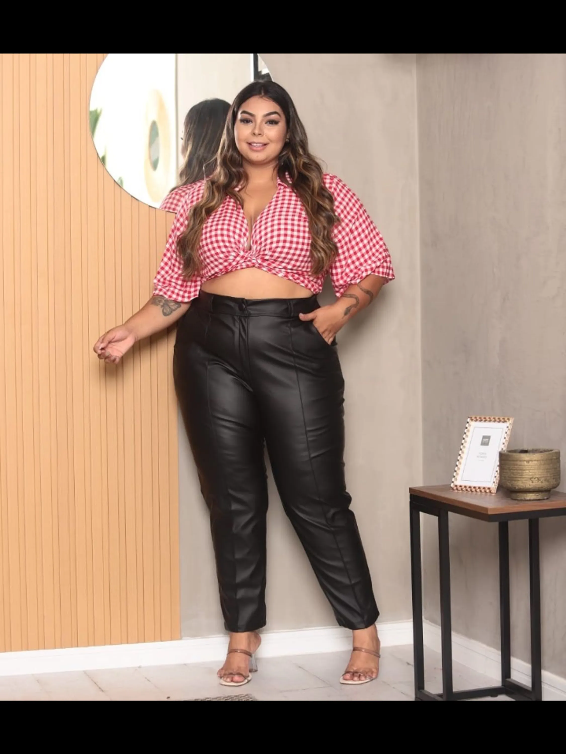 Calça courino
