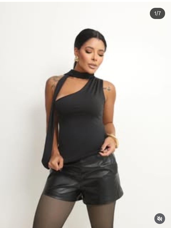 Blusa moderna e cheio de estilo