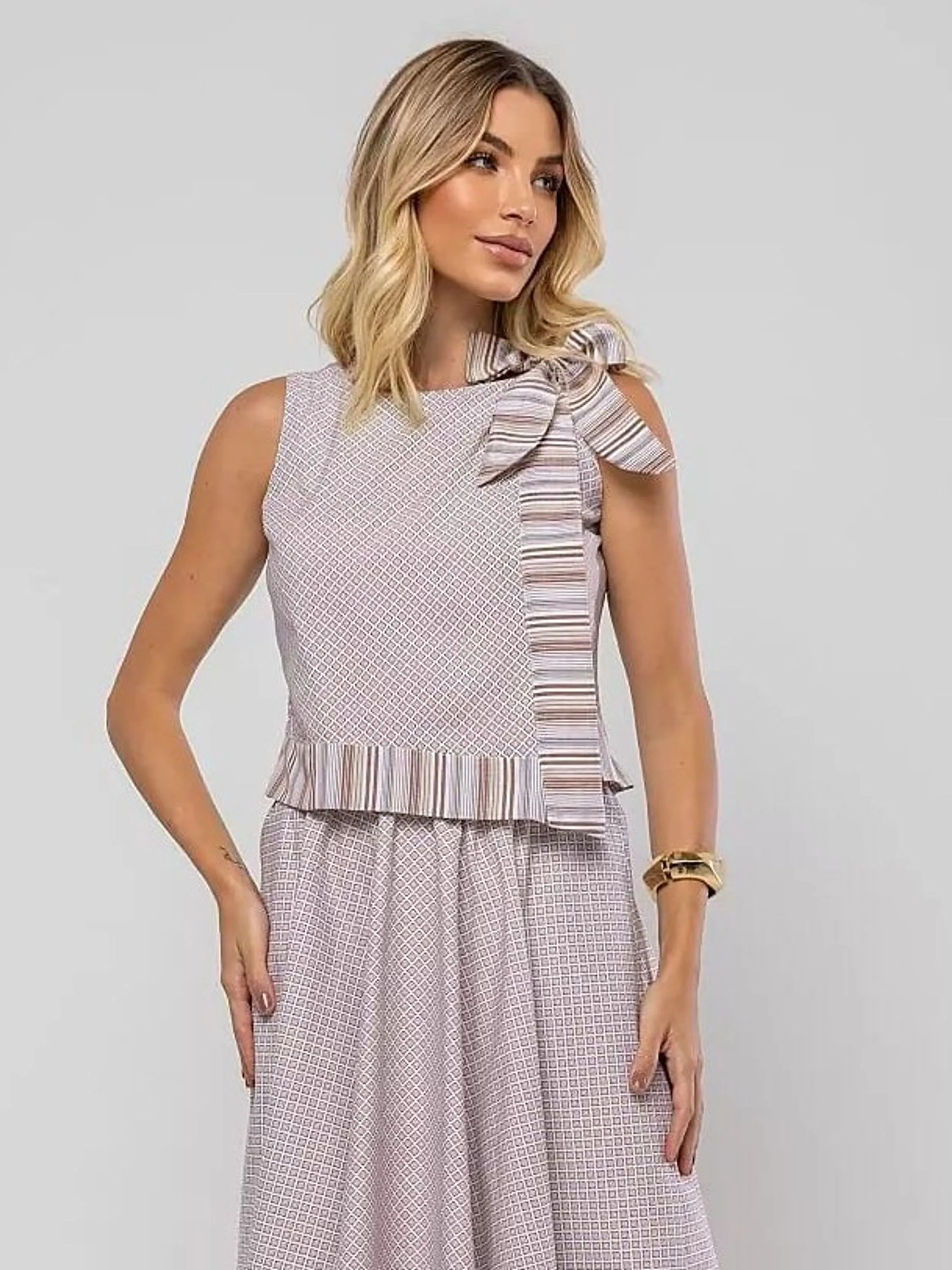 BLUSA ASSIMETRICA