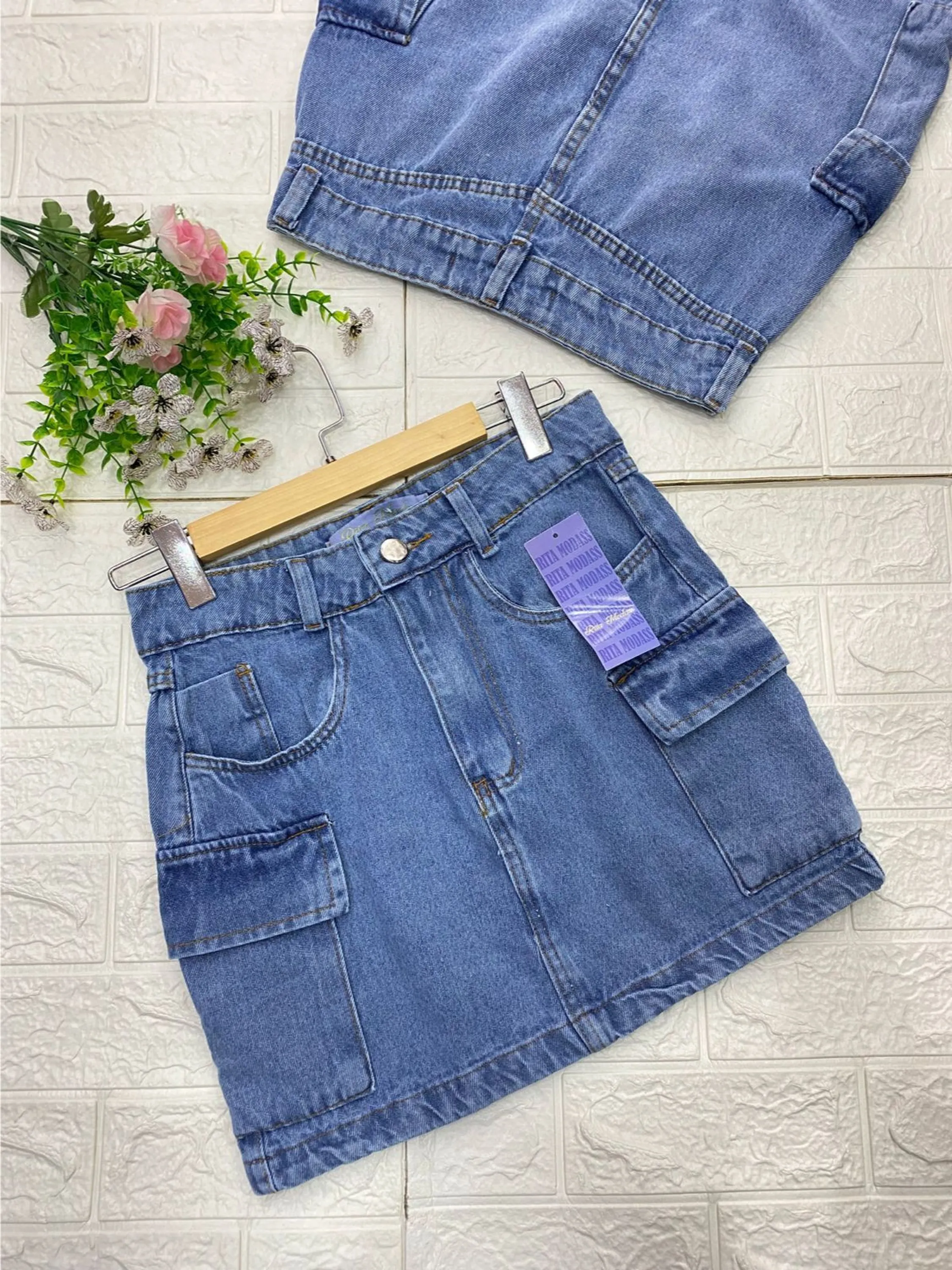 Saia jeans curta Cargo
