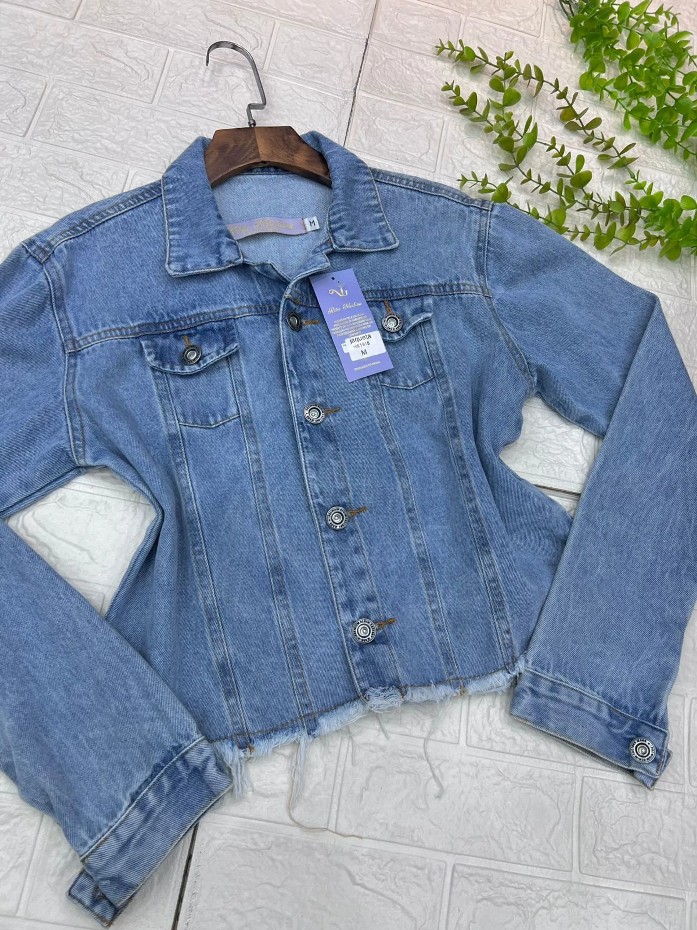 Jaqueta Jeans femenino barra desfiada
