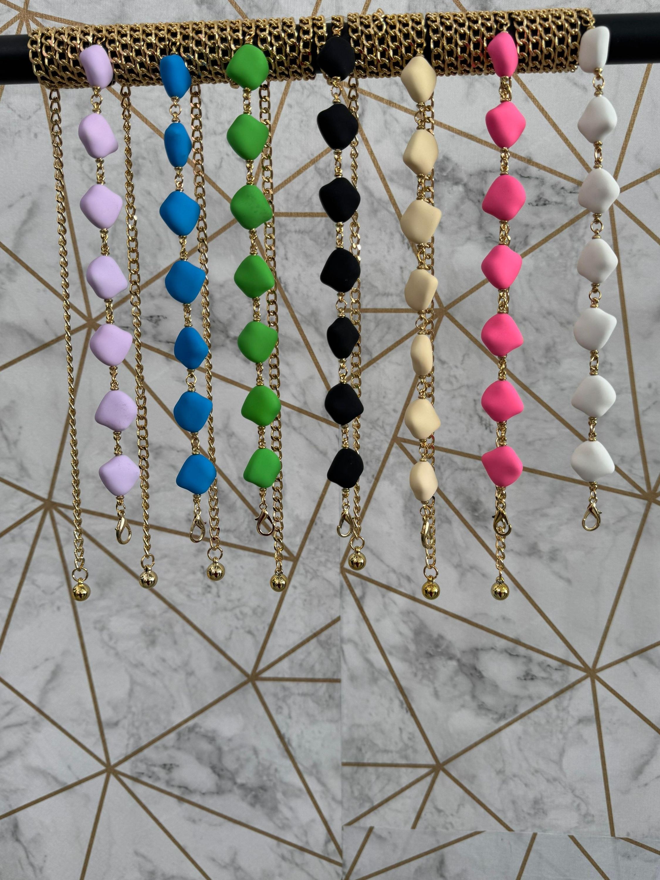 Cinto de Corrente Com Pedras Coloridas Tons Vibrantes