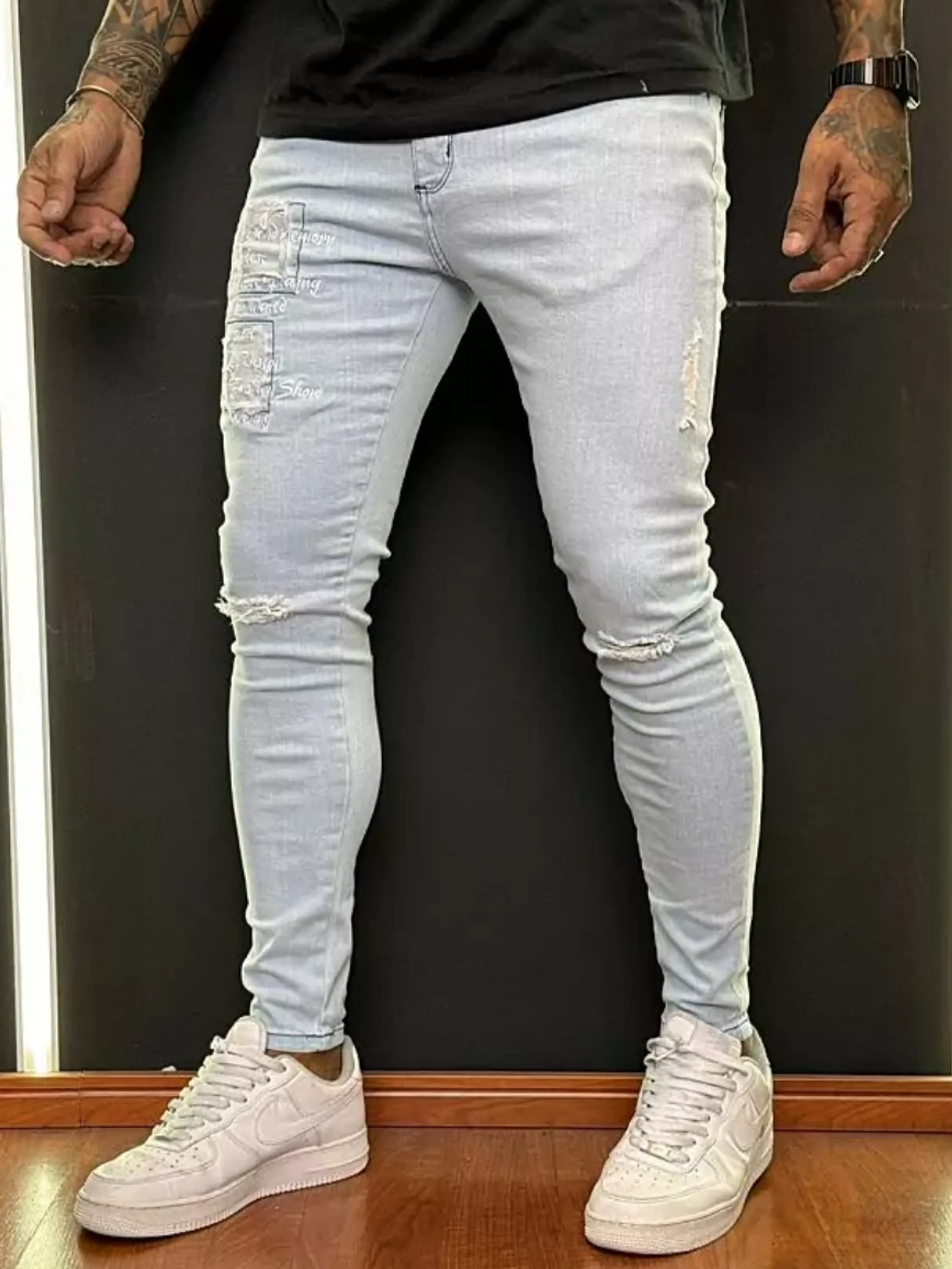 Calça jeans masculina,  estilo e a qualidade incomparáveis das peças Jay Jones - A marca definitiva de jeans Jay Jones uma referência no mercado de moda jeans. Peças de alta qualidade e estilo único. Na Jay Jones utilizamos apenas os melhores materiais na fabricação de suas peças. Durabilidade e resistência dos jeans .