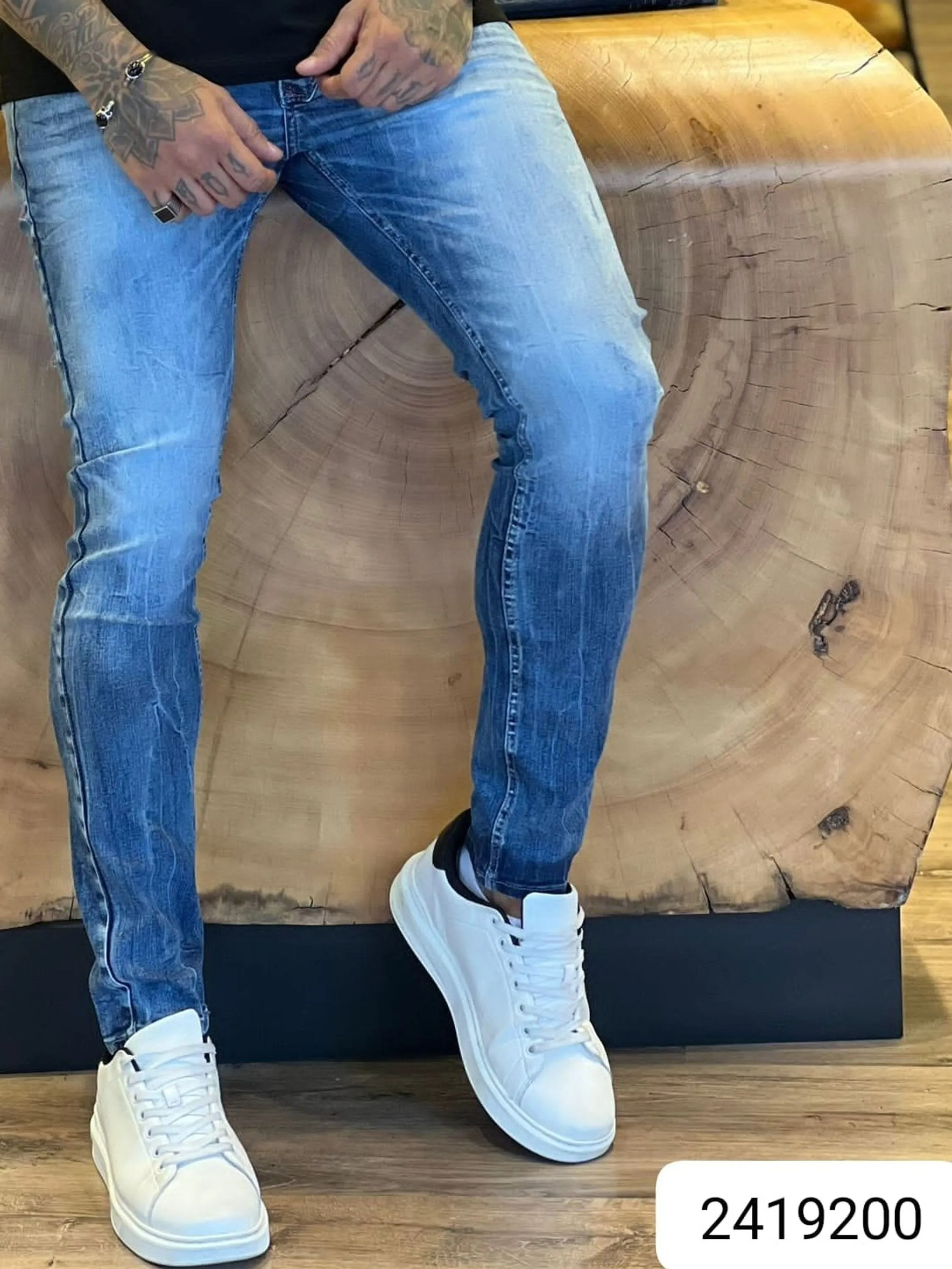 Calça Jeans Premium ,CityDenim diferenciada,destroyer alguns detalhes na peça, modelagem super skinny disponível ,  ,Jeans Premium de alta qualidade,nos tamanhos do 38 ao 48