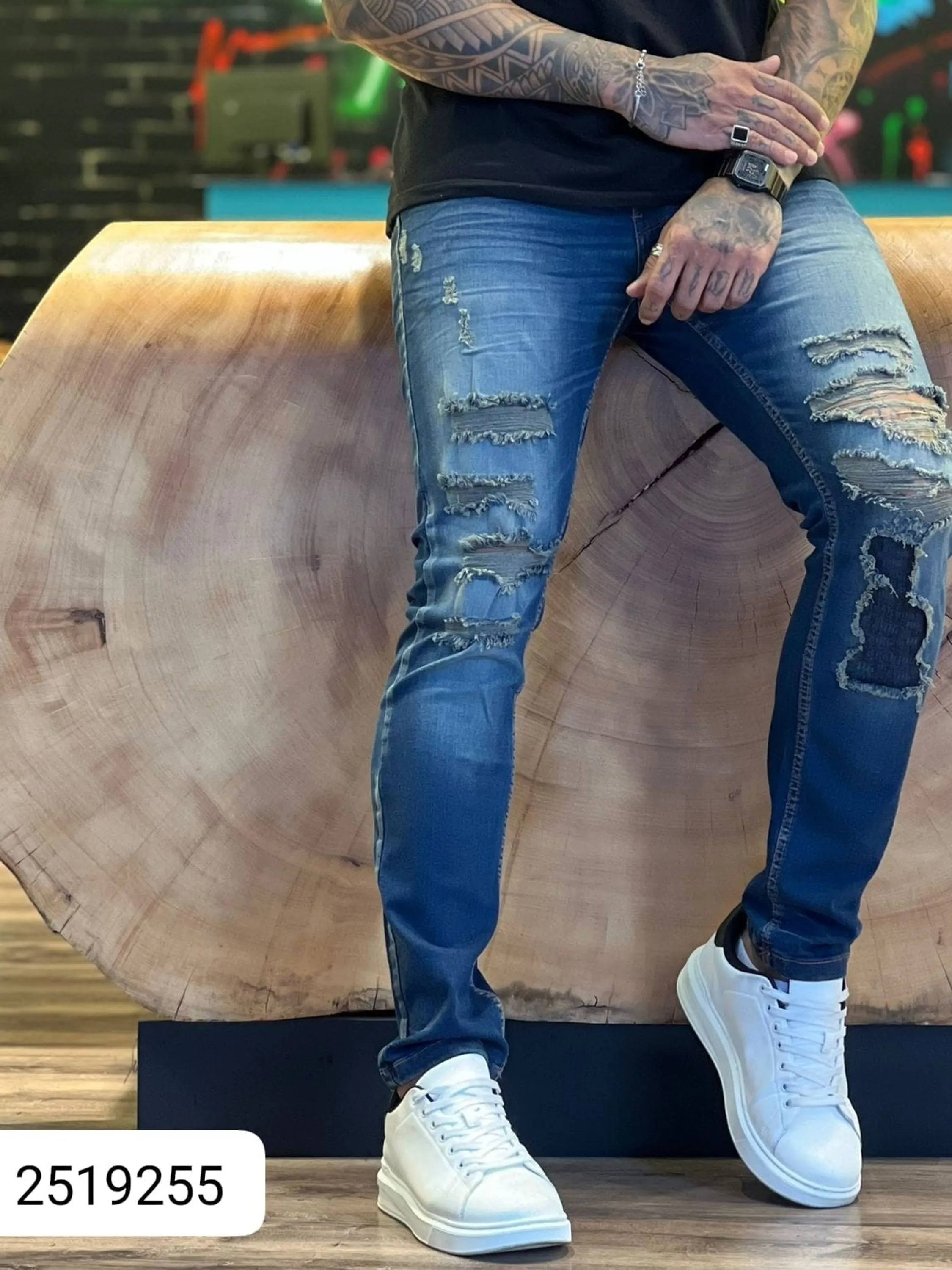 Calça Jeans Premium ,CityDenim diferenciada,destroyer alguns detalhes na peça, modelagem super skinny disponível ,  ,Jeans Premium de alta qualidade,nos tamanhos do 38 ao 48