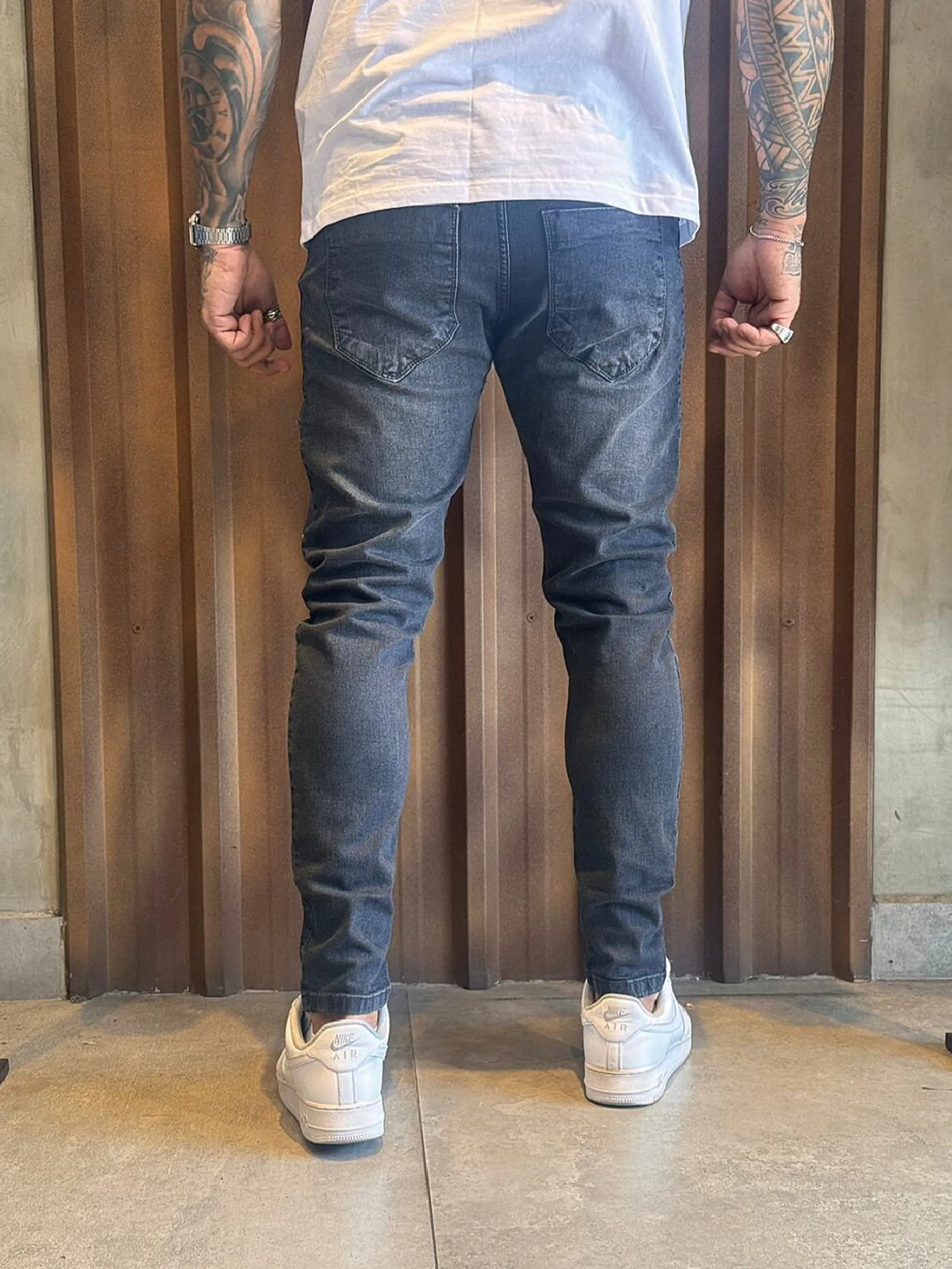 Calça  jeans skinny masculina com elastano